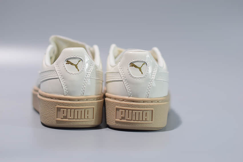 彪马Puma Basket Platform Patent Wn's 蕾哈娜低帮奶白漆皮板鞋纯原版本 货号：363314-05