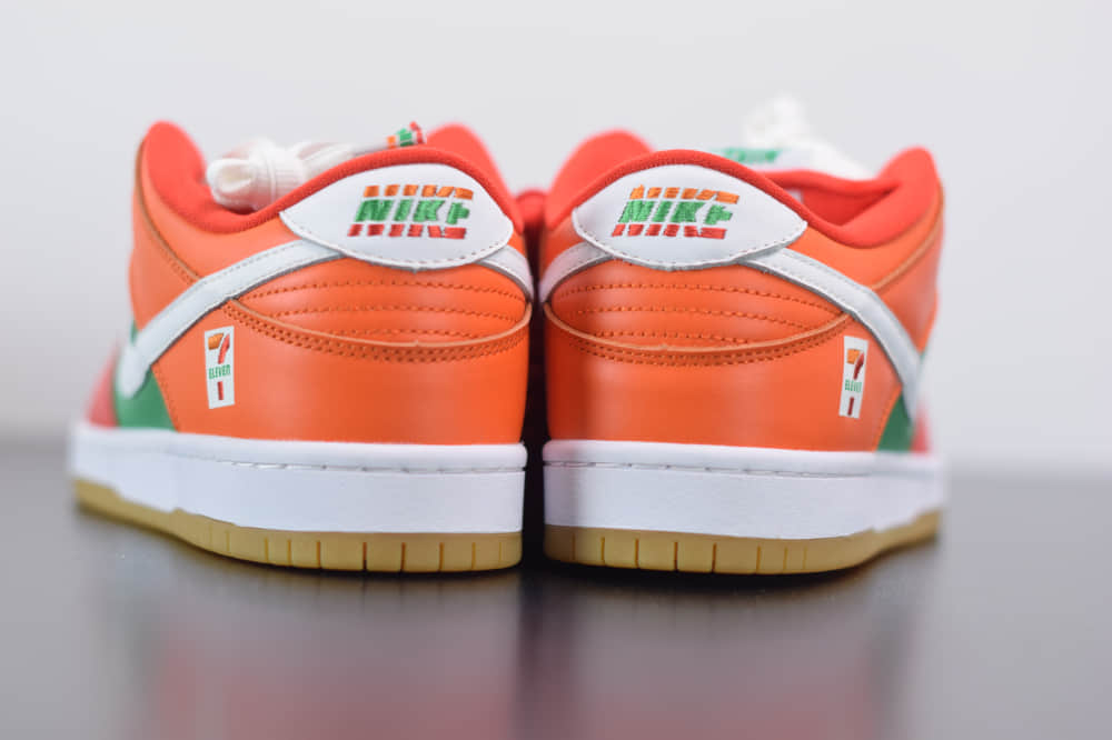 耐克7-Eleven x Nike SB Dunk Low便利店联名七彩低帮板鞋纯原版本 货号：CZ5130-600