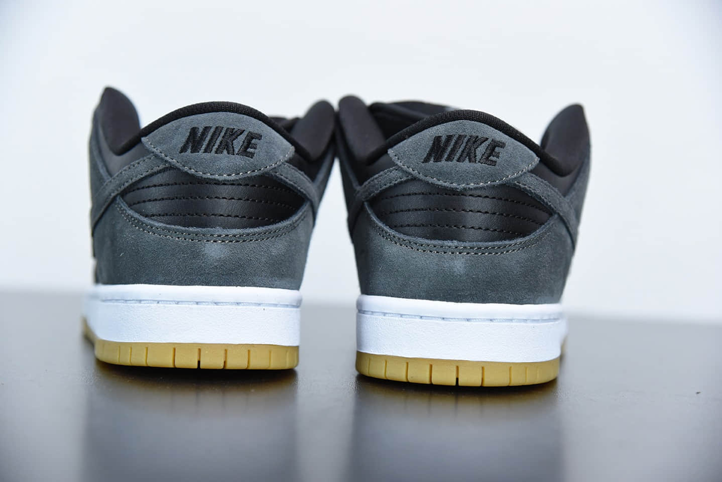 耐克Nike SB Dunk Low TRD “Dark Grey”雾霾灰扣篮系列低帮经典百搭休闲运动鞋纯原版本 货号：AR0778-001