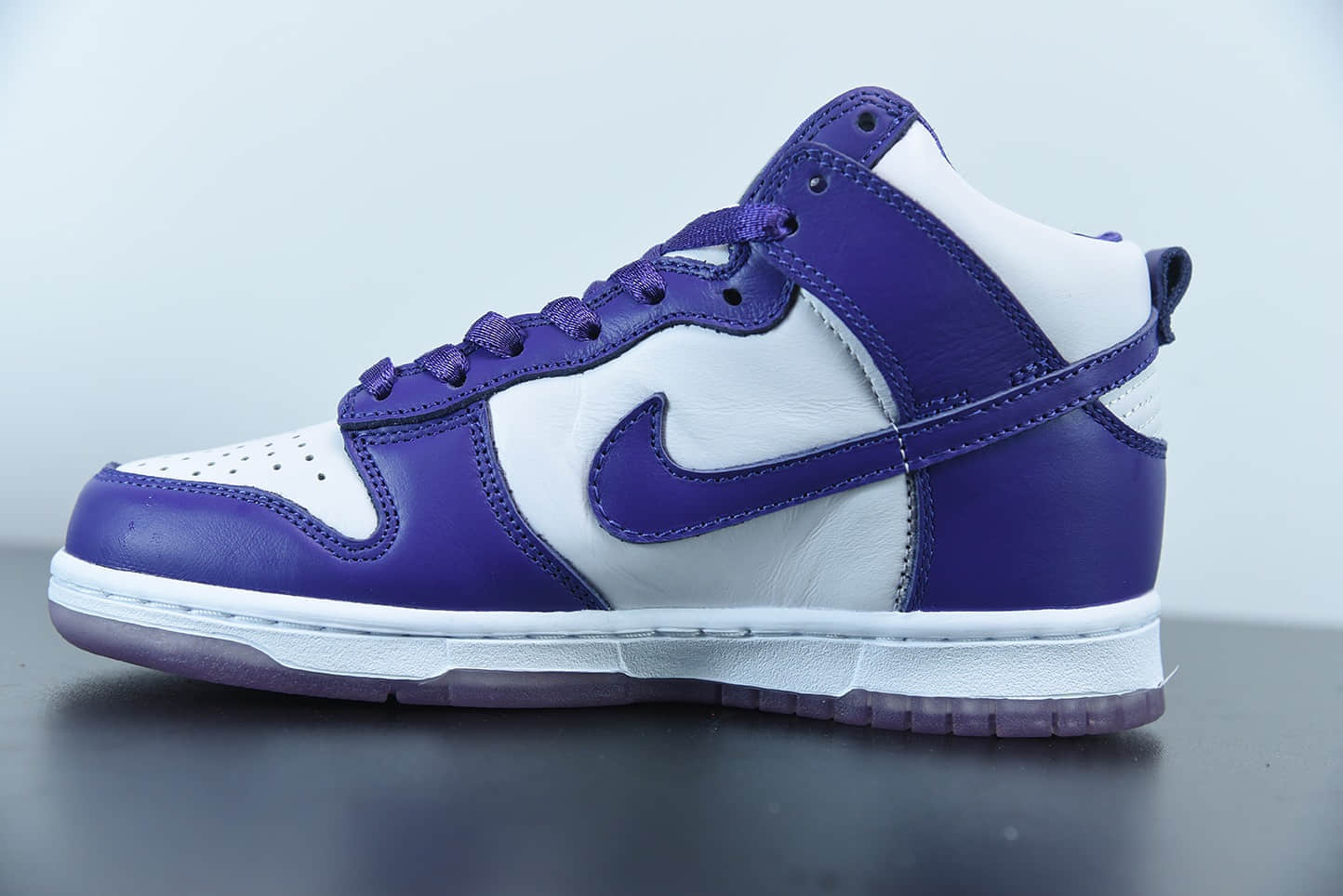 耐克Nike SB Dunk High Varsity Purple 扣篮系列白紫配色复古高帮休闲运动滑板鞋纯原版本 货号：DC5382-100