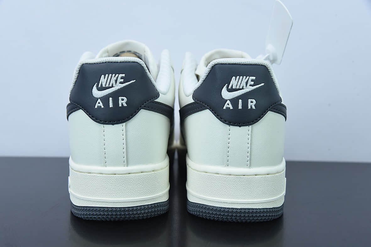 耐克Nike Air Force 1 米白深灰空军一号低帮运动休闲板鞋纯原版本 货号：CT7875-990