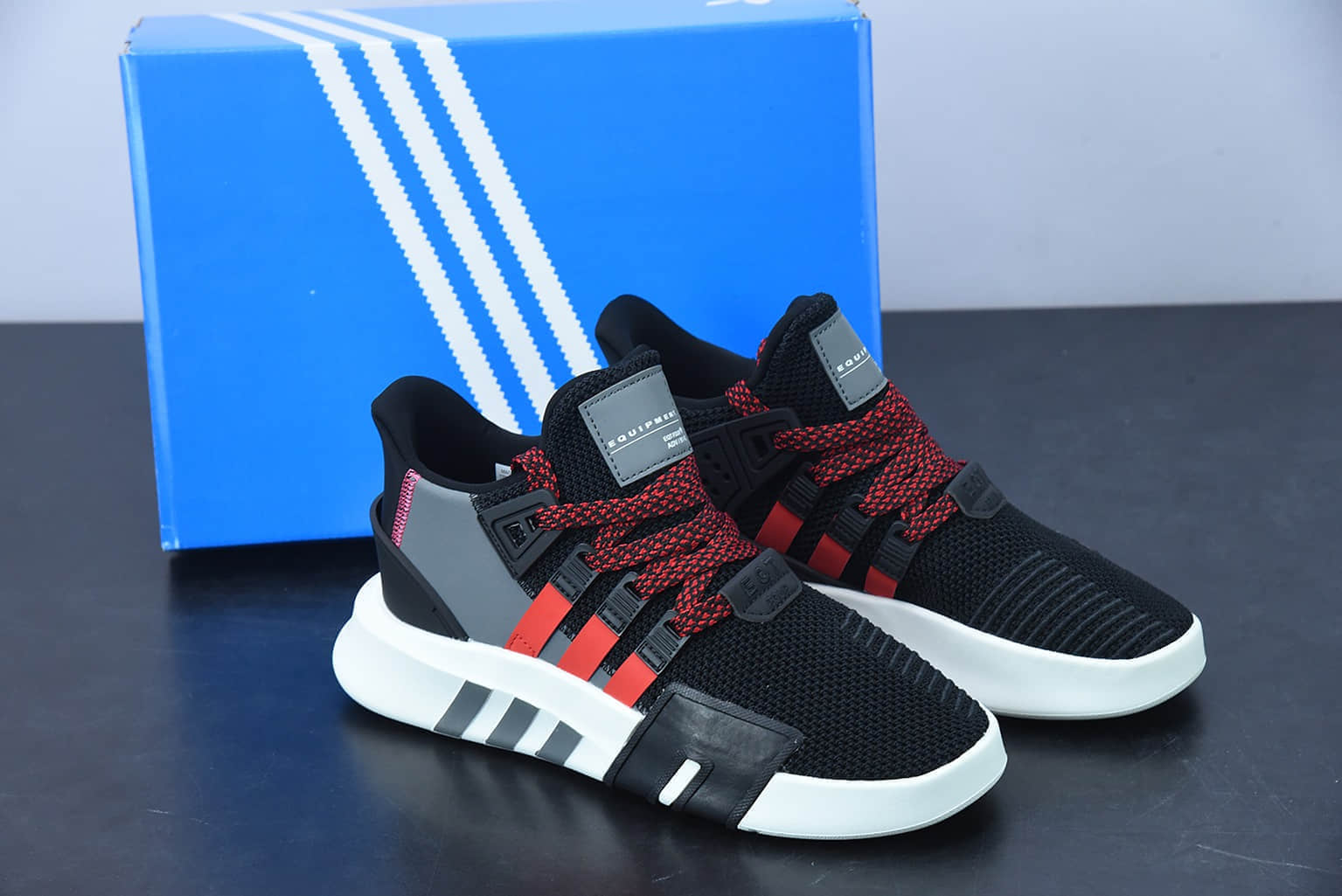 阿迪达斯Adidas EQT BASK ADV支撑者系列黑灰红透气轻便复古慢跑鞋纯原版本 货号：BD7777