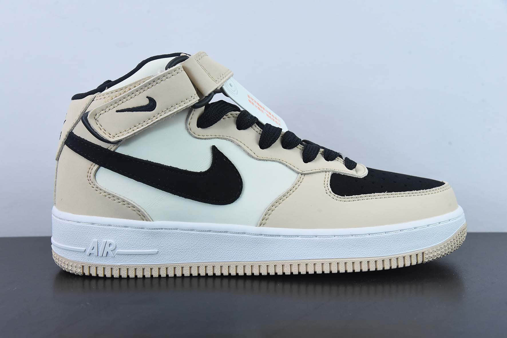 耐克Nike Air Force 1 Mid '07 “米黄黑”奶茶配色中帮空军一号休闲板鞋纯原版本 货号：HD2523-156