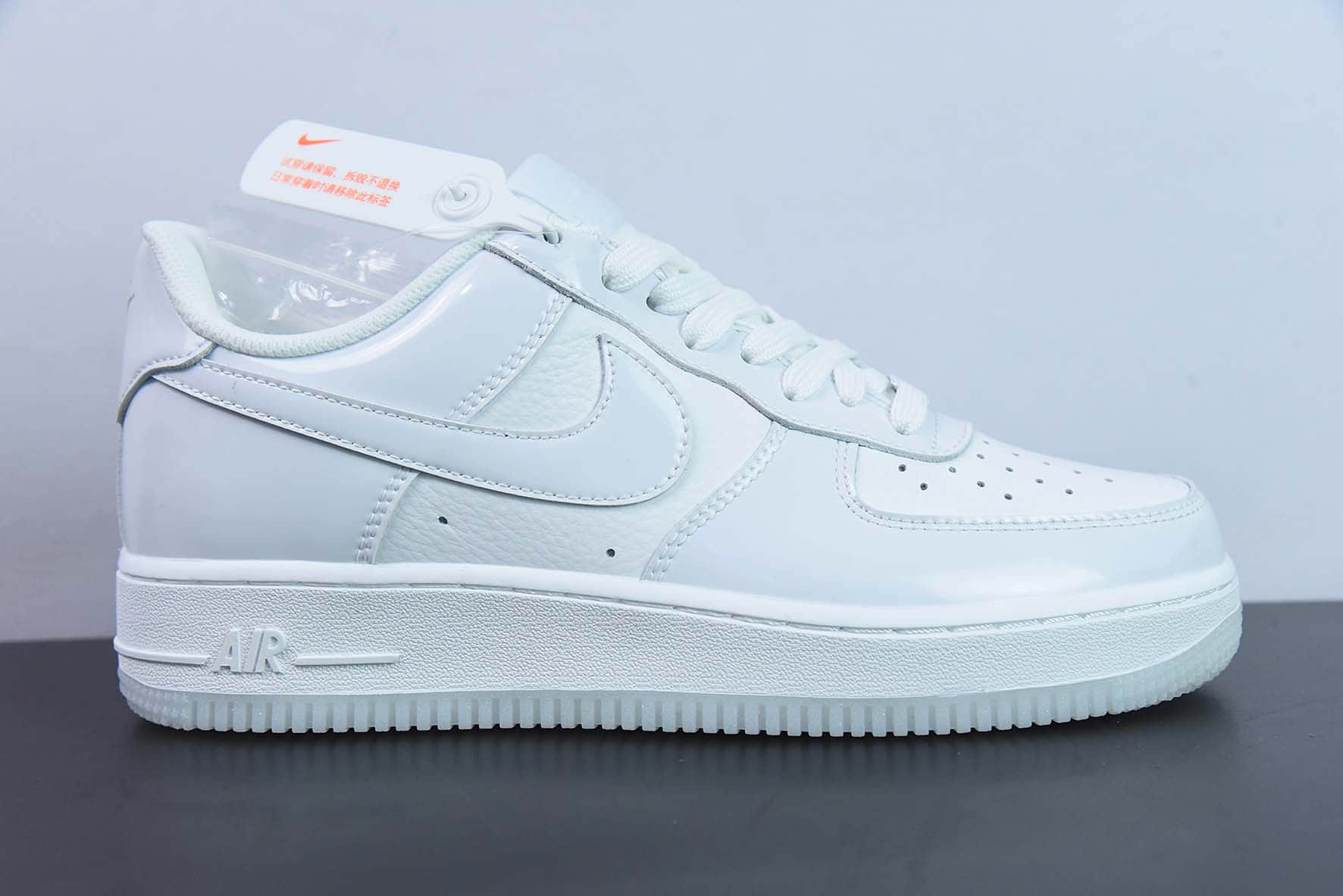 耐克Nike Air Force 1’07 LowWhite Pearlescent漆皮全白珠光空军一号经典低帮百搭休闲运动板鞋纯原版本 货号：HP3656-522