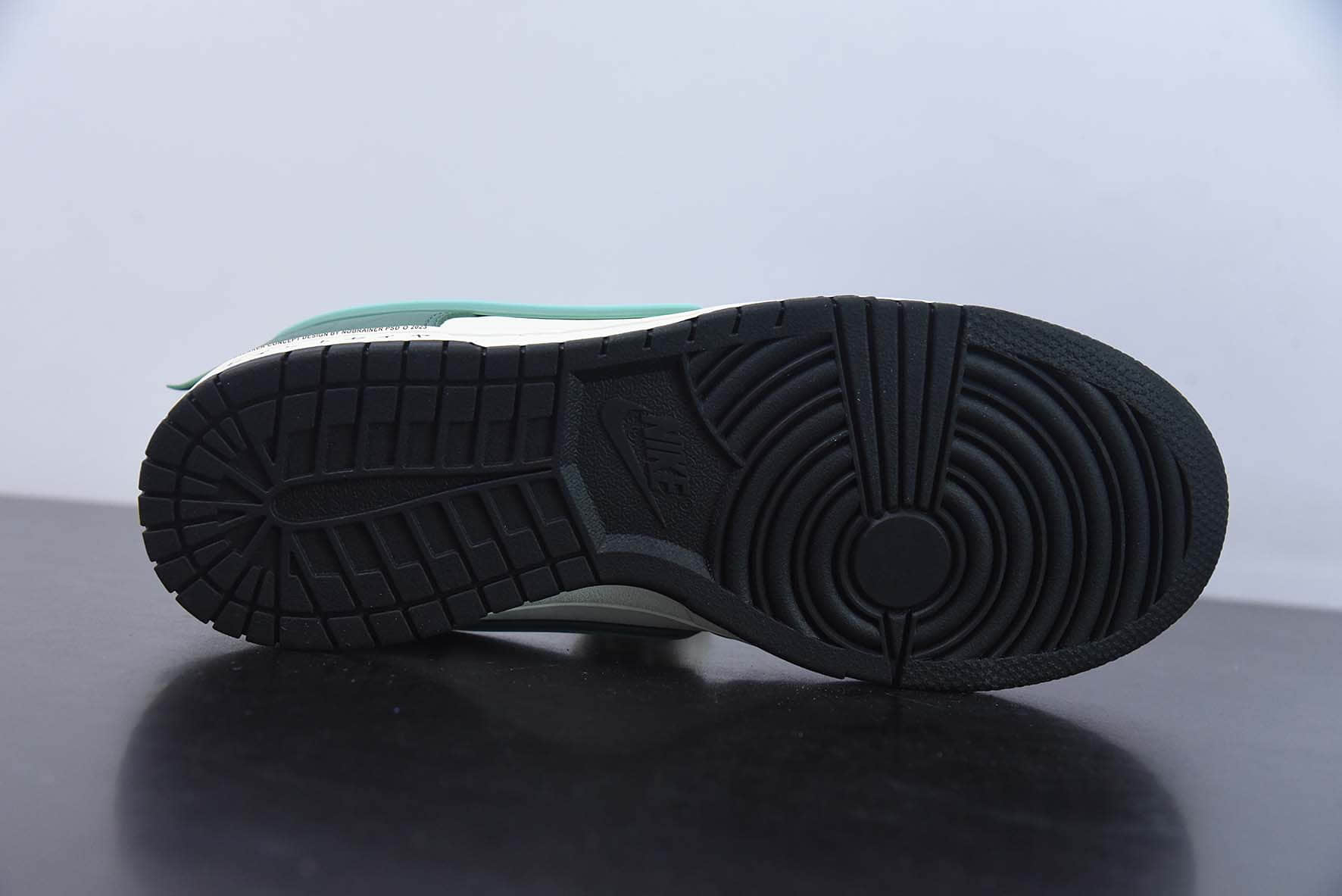 耐克Nike SB Dunk LowSaint深绿米白紫龙圣斗士扣篮系列低帮休闲运动滑板板鞋纯原版本 货号：ZD2356-156