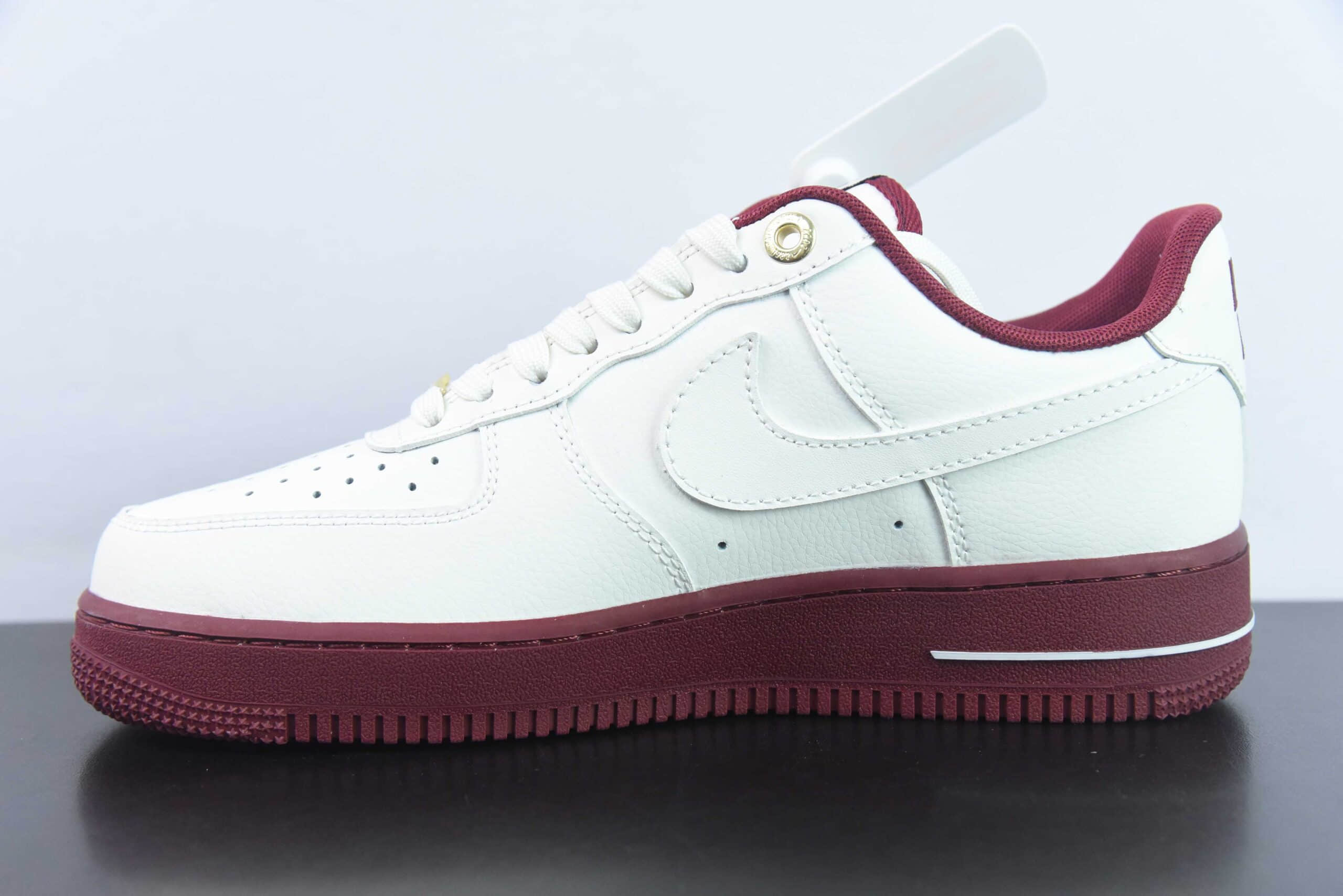 耐克Nike Air Force 1 Low 40周年米白红空军一号低帮休闲板鞋纯原版本 货号：DQ7582-100