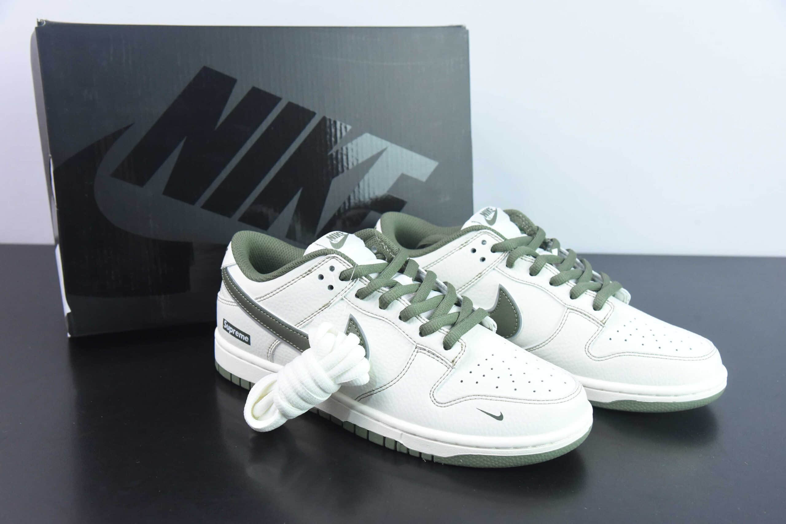 耐克Nike Supreme x Nike Dunk Low米白浅绿低帮休闲滑板鞋纯原版本 货号：RM2308-232