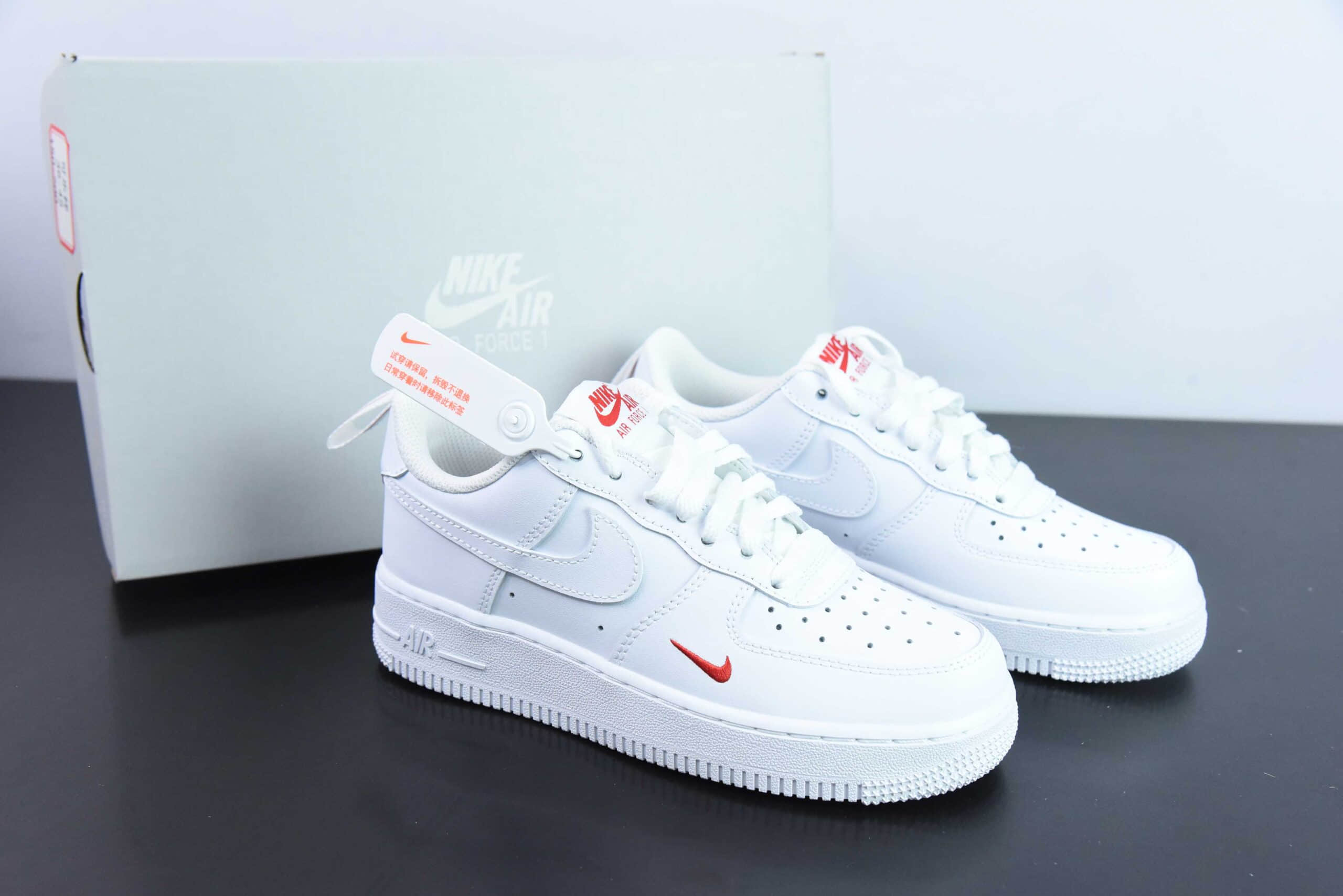 耐克Nike Air Force 1 Low 07 白红小勾空军一号低帮休闲板鞋纯原版本 货号：FZ7187-100 