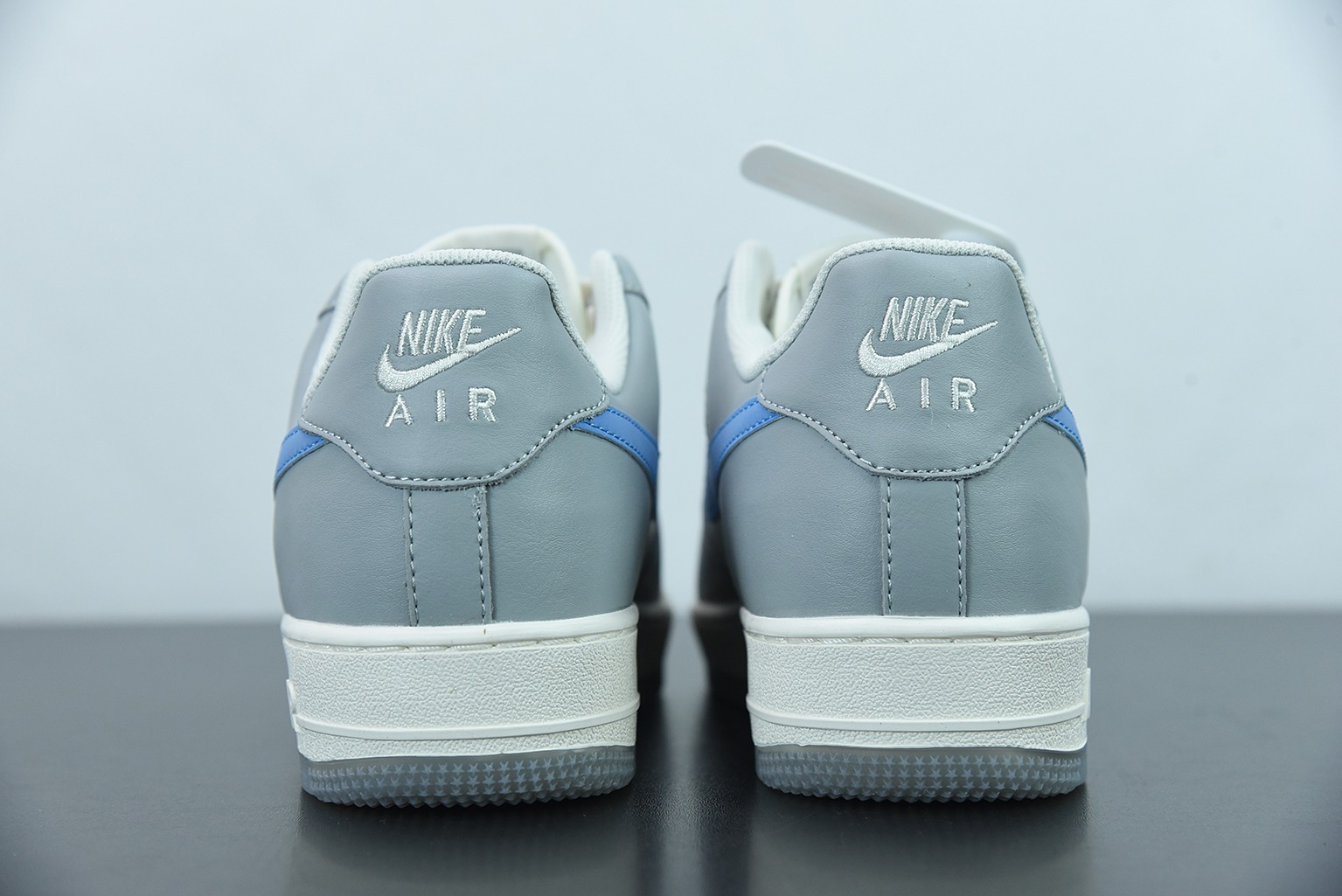 耐克Nike Air Force 1 Low白灰蓝拼色3M反光空军一号低帮休闲板鞋纯原版本 货号：DH2296-668 