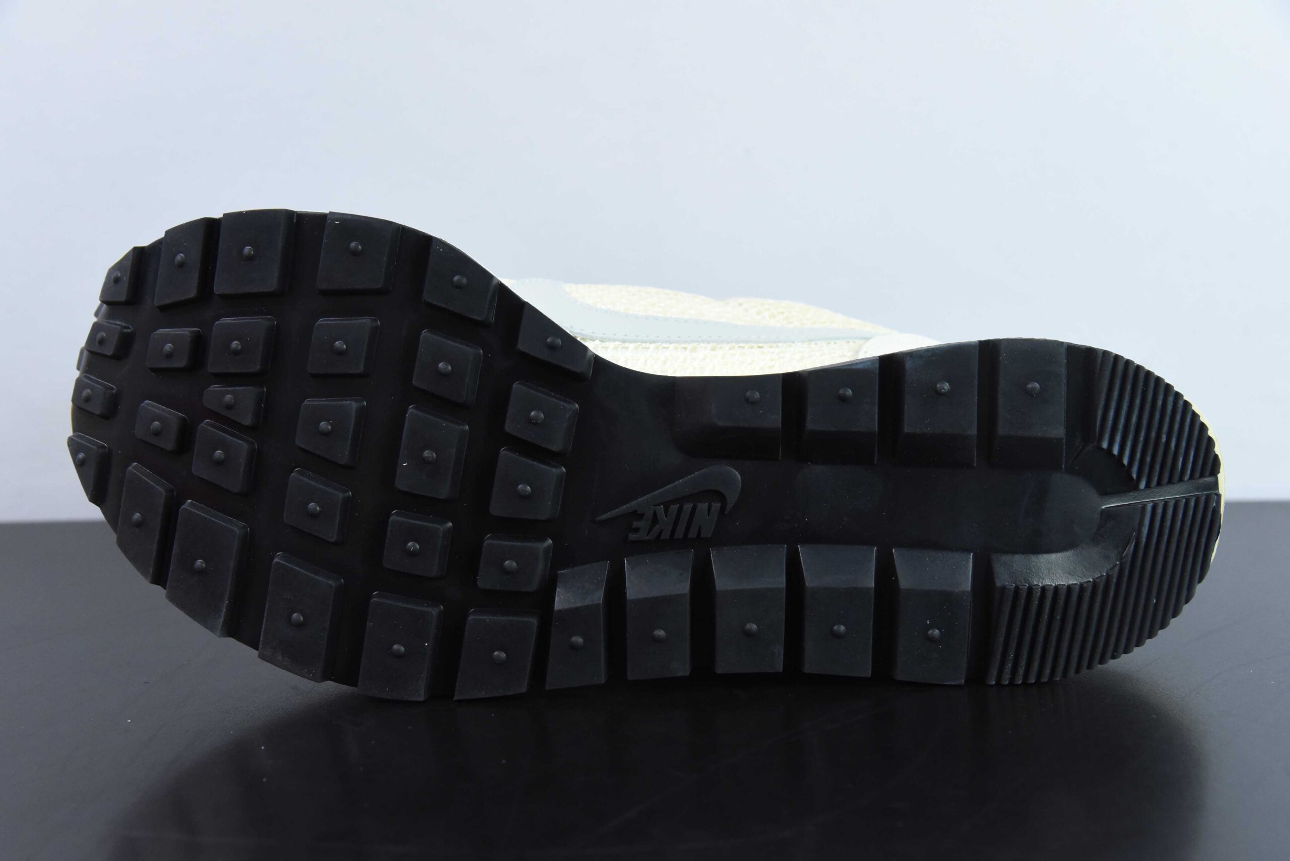 耐克Nike Sacai x NIKE VAPORWAFFLE 白黑3.0联名解构走秀款纯原版本 货号：CV1363-101