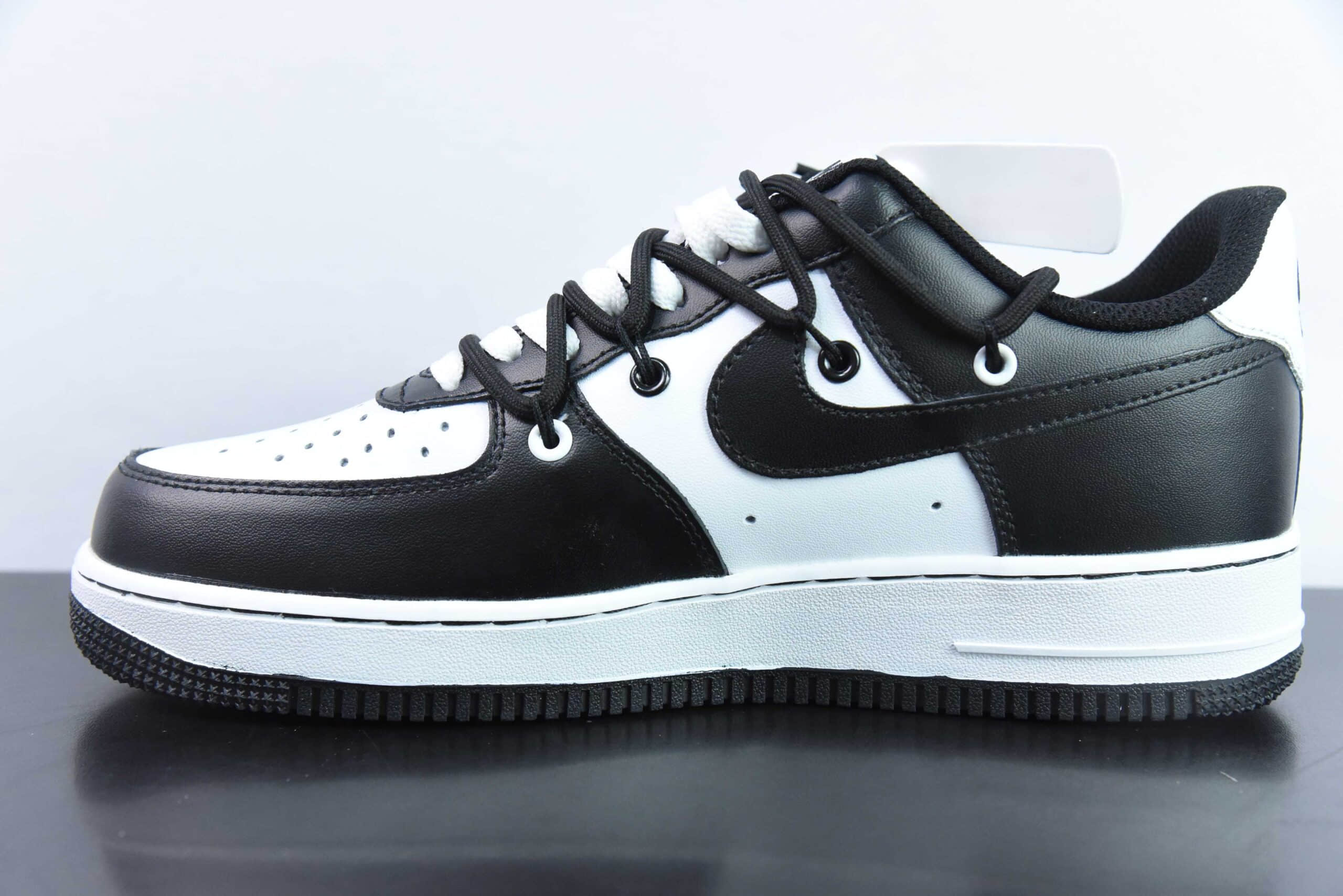 耐克Nike Air Force 1 Low黑白熊猫绑带空军一号低帮休闲板鞋纯原版本 货号：CV1724-108