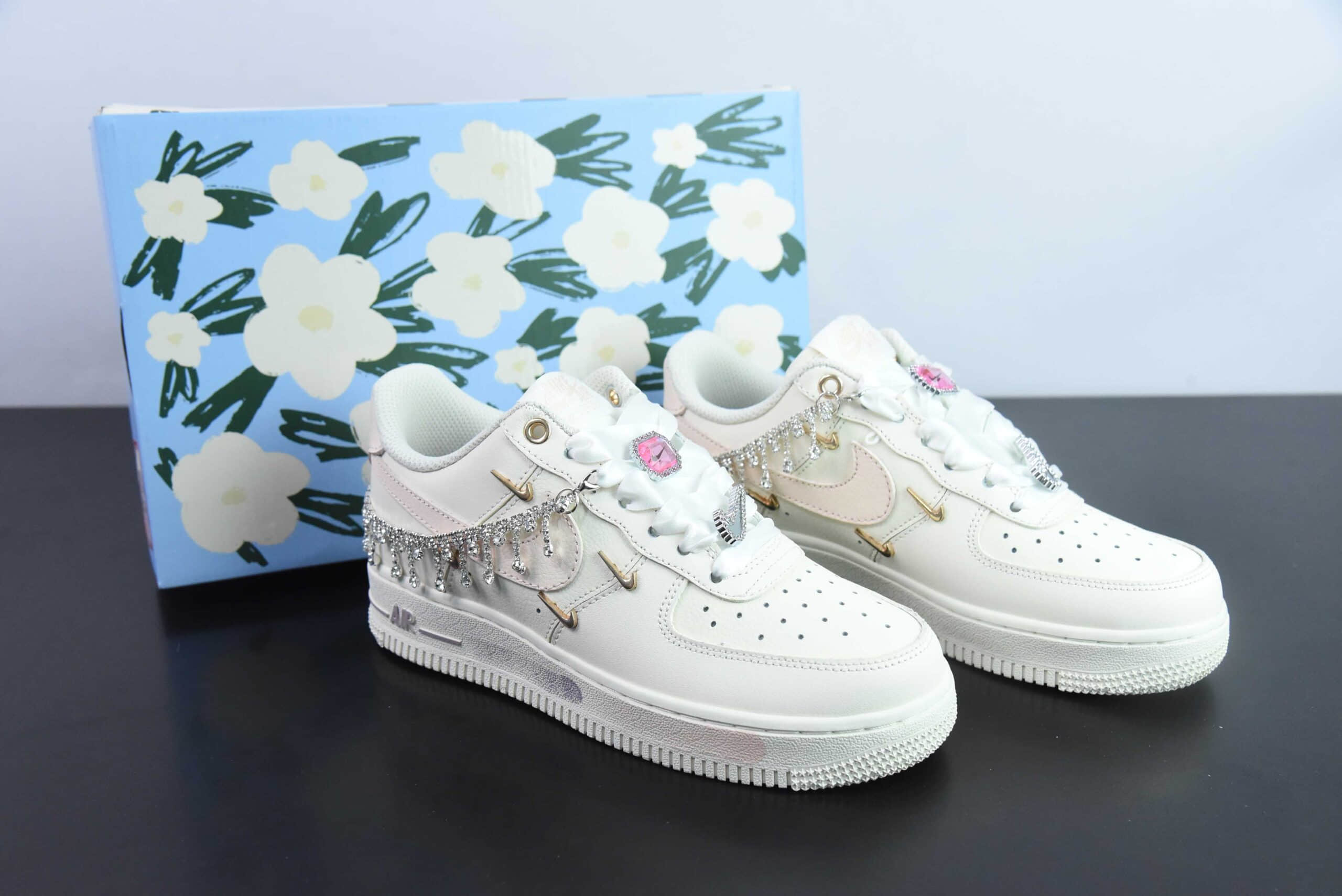 耐克Nike Air Force 1'07 Low 浪漫邂逅粉紫配色空军一号低帮休闲板鞋纯原版本 货号：FV1122-333