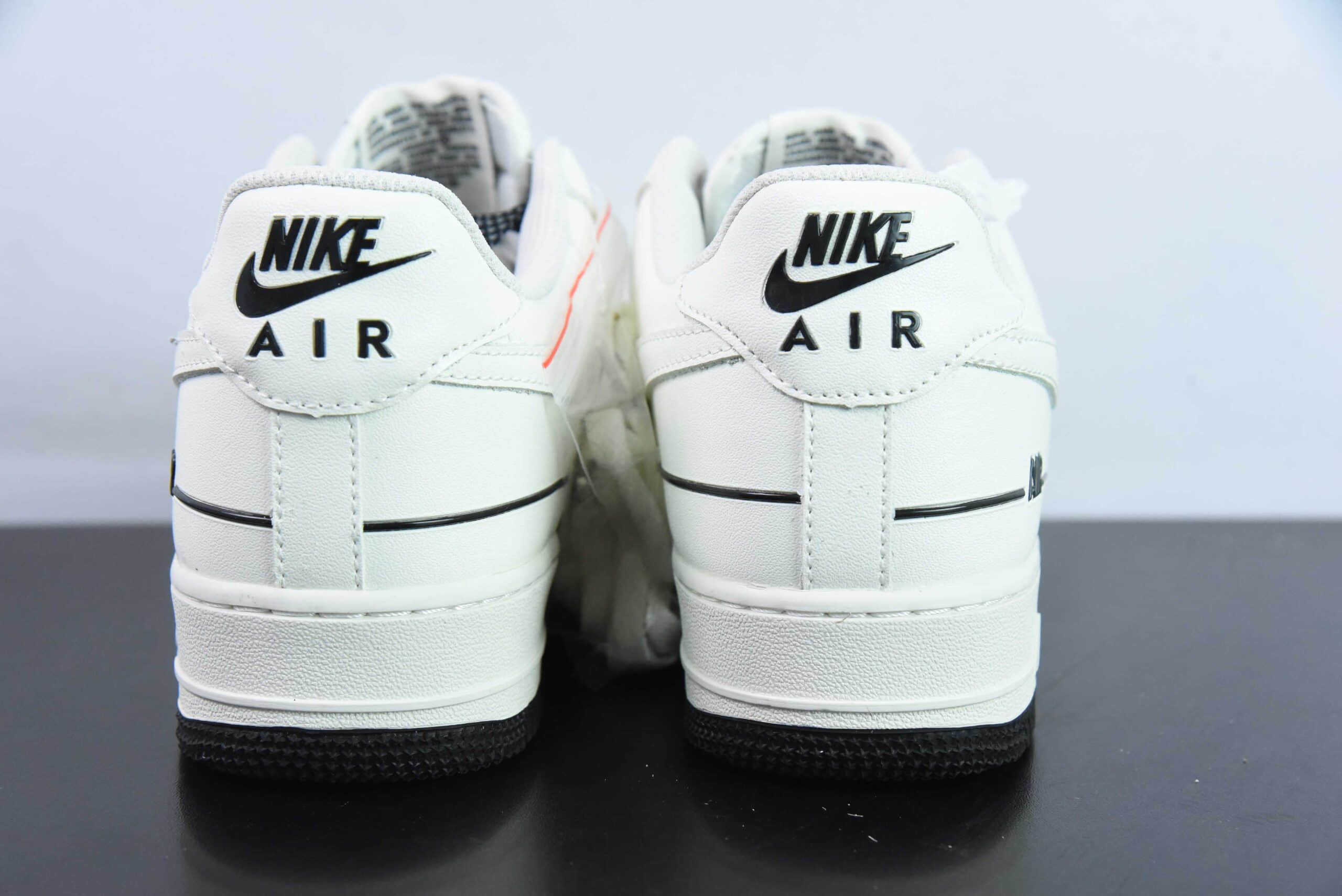 耐克Nike Air Force 1'07 Low米黑三勾满天星空军一号低帮休闲板鞋纯原版本 货号：CJ1379-602