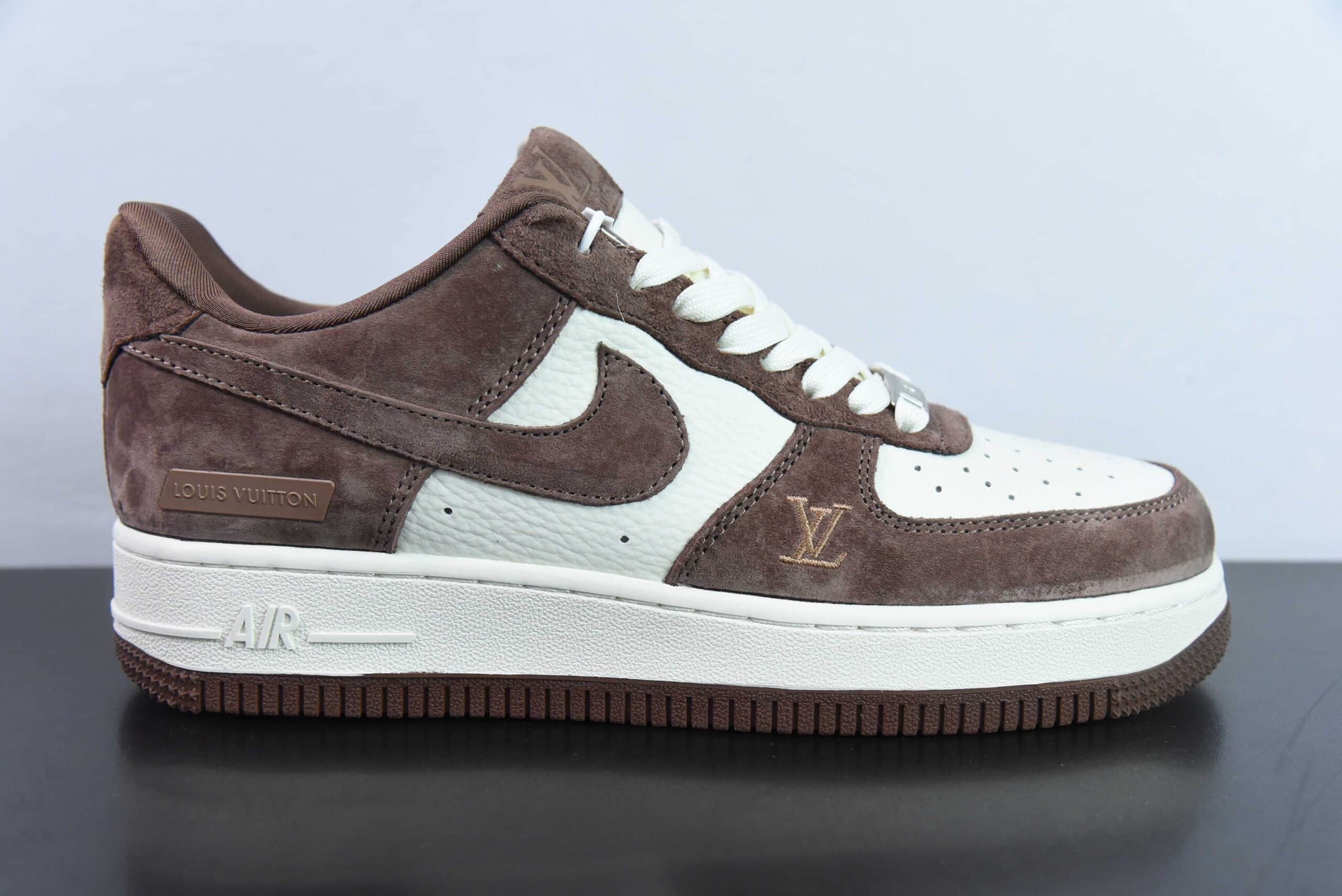 耐克Nike Air Force 1'07 Low LV联名巧克力猪八空军一号低帮休闲板鞋纯原版本 货号：HD1968-022