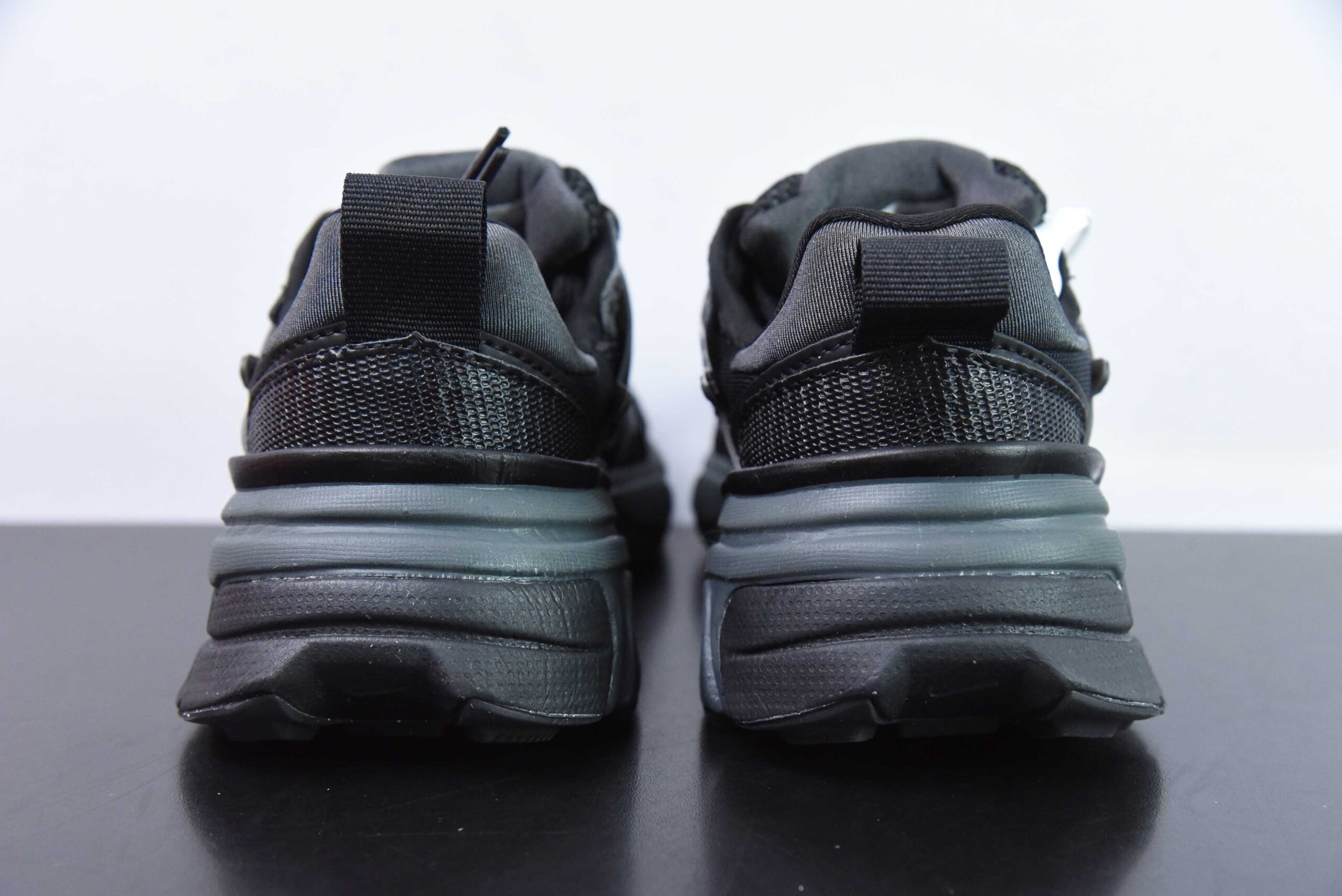 耐克Nike Wmns V2K Runtekk LowBlack全黑暗灰复古潮系列未来复古老爹风百搭休闲运动慢跑鞋纯原版本 货号：FD0736-001 