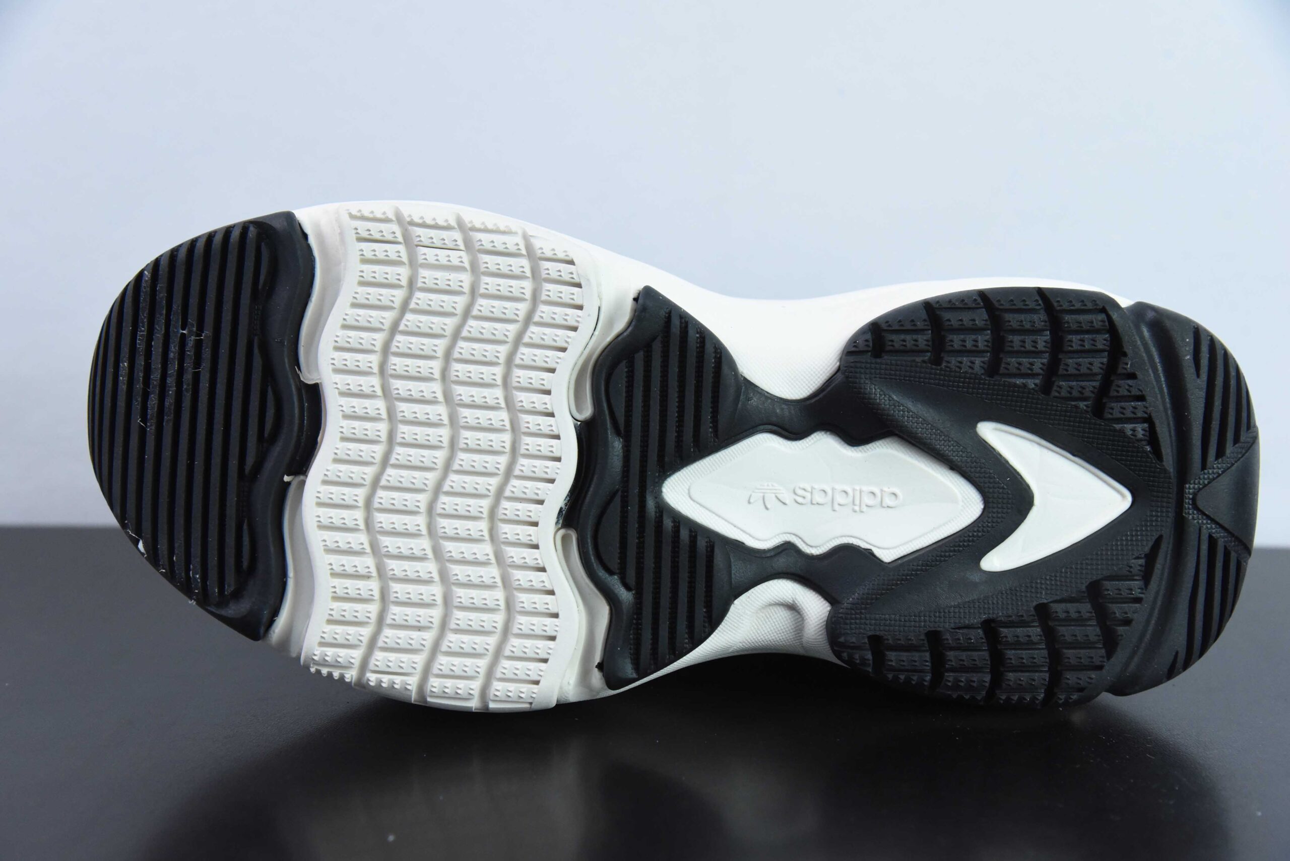 阿迪达斯Adidas Originals Ozgaia 3.0 阿迪白灰厚底增高生活休闲鞋纯原版本货号：IG6042