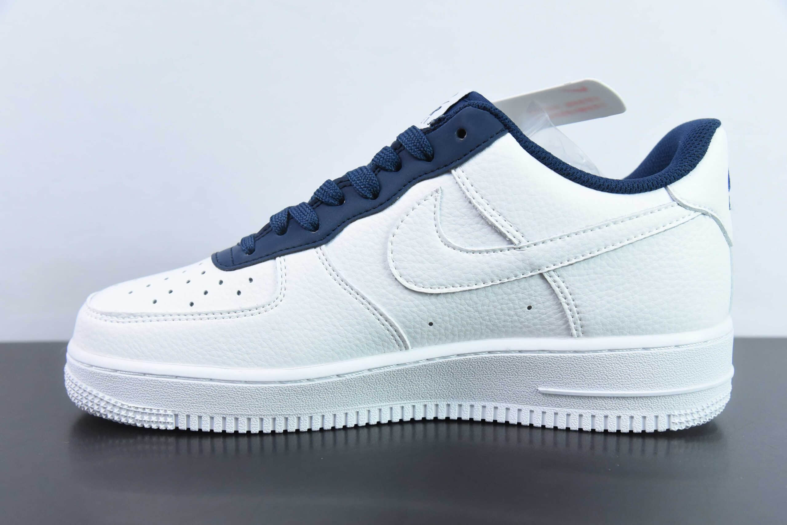 耐克Nike Fragment design x Nike Air Force 1 Low 闪电藤原浩联名白深蓝经典空军一号低帮休闲板鞋纯原版本 货号：TT0801-606