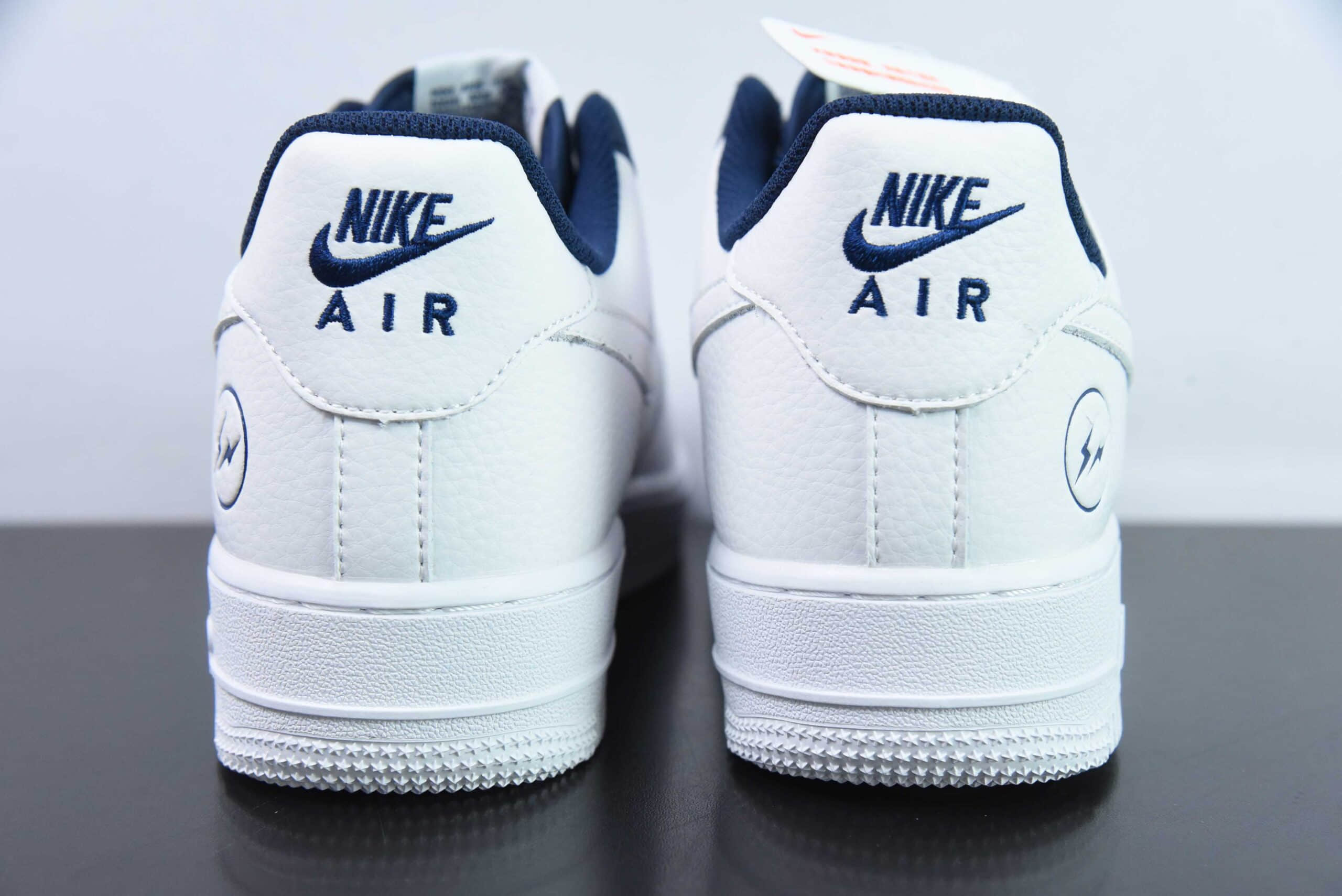 耐克Nike Fragment design x Nike Air Force 1 Low 闪电藤原浩联名白深蓝经典空军一号低帮休闲板鞋纯原版本 货号：TT0801-606