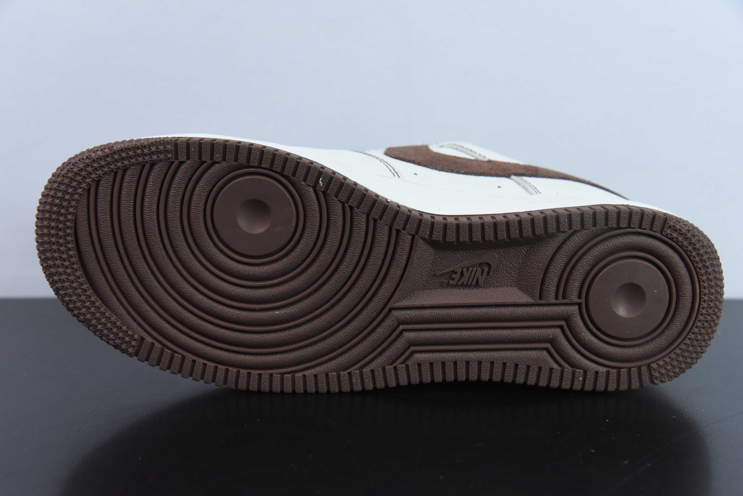 耐克Nike Air Force 1 AF1白棕巧克力空军一号低帮休闲板鞋纯原版本 货号：KH-769822