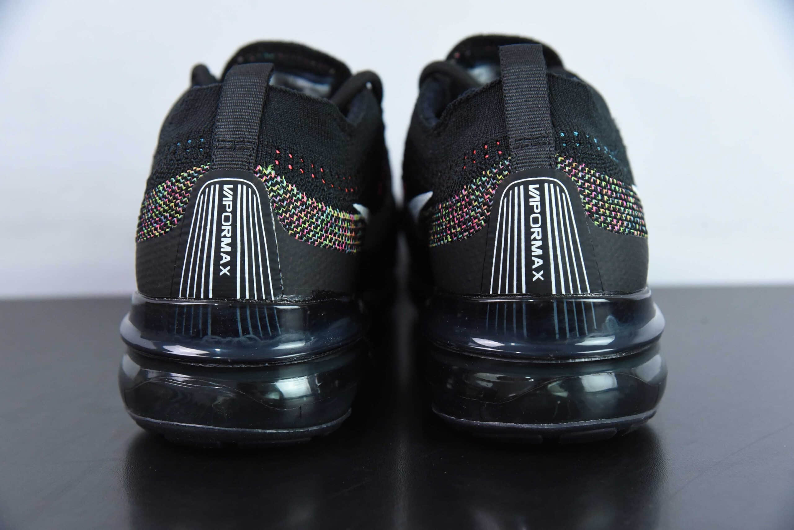 耐克Nike Air VaporMax 2023 Flyknit FKBlack Multi-Color2023款大气垫系列针织黑白彩虹低帮针织休闲运动全掌气垫慢跑鞋纯原版本 货号：DV1678-008