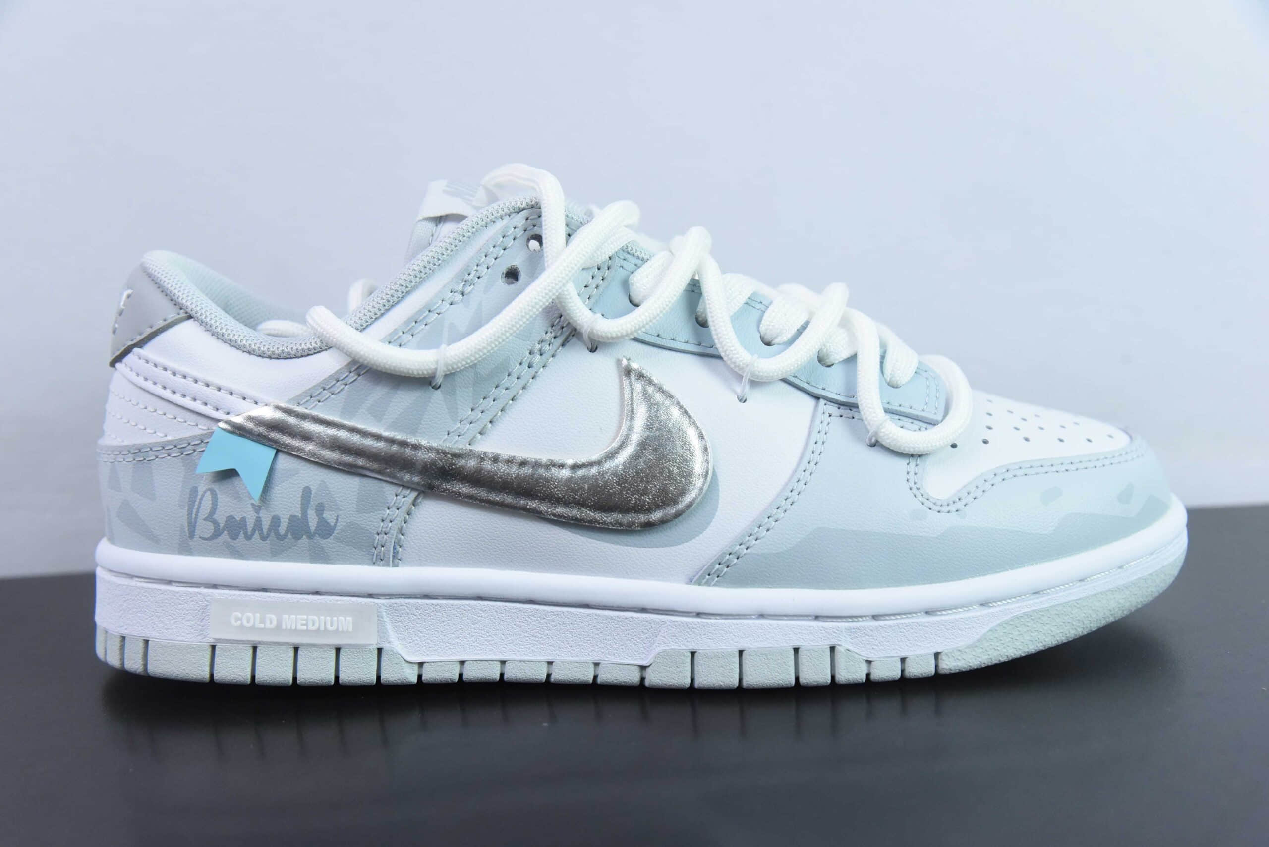 耐克Nike Dunk Low Retro 浅灰蓝白银 SB绑带低帮休闲板鞋纯原版本 货号： HF0730 -160 