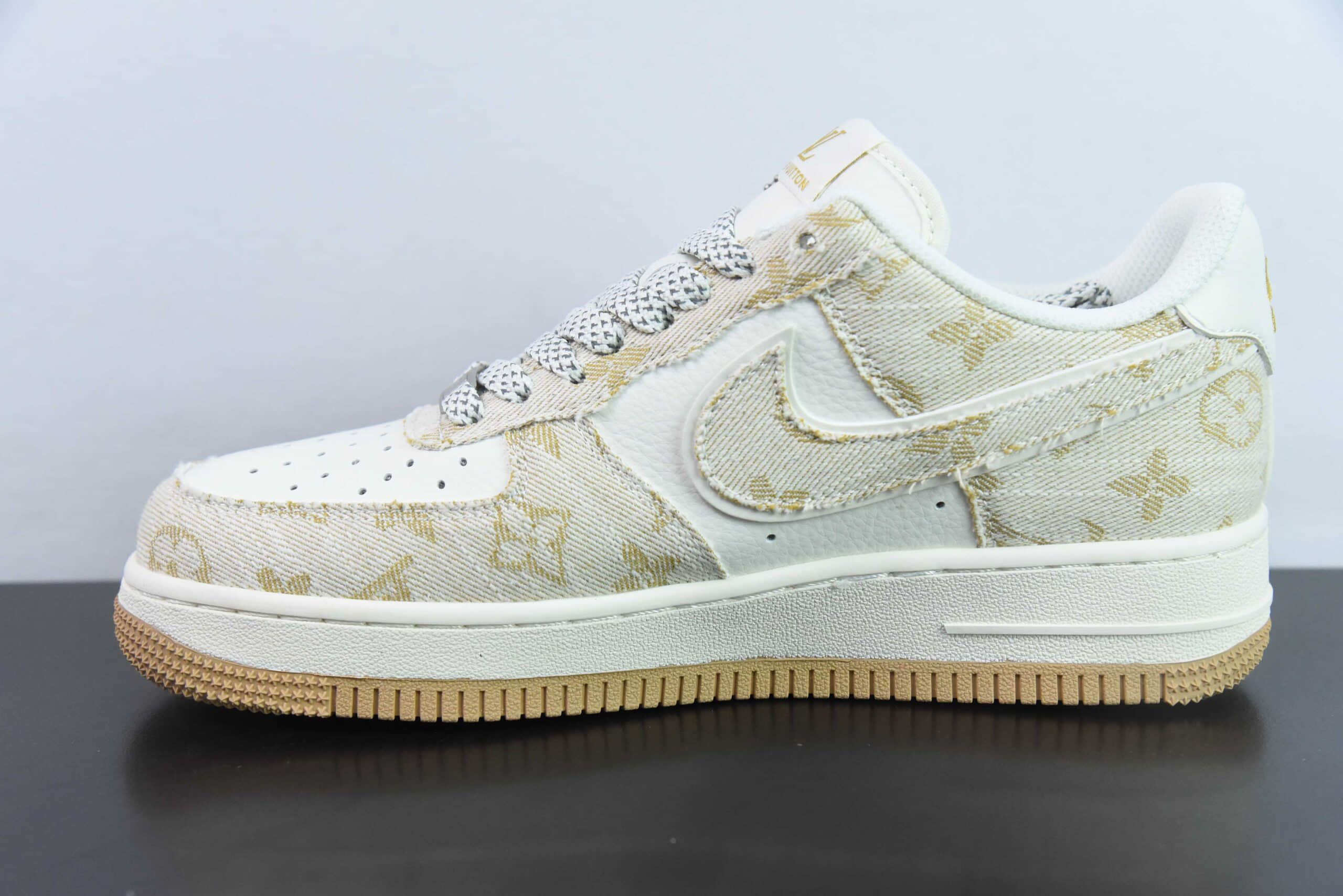 耐克Nike Air Force 1´07 Low LV联名卡其小双勾空军一号低帮百搭休闲运动板鞋纯原版本 货号：SJ2088-001 