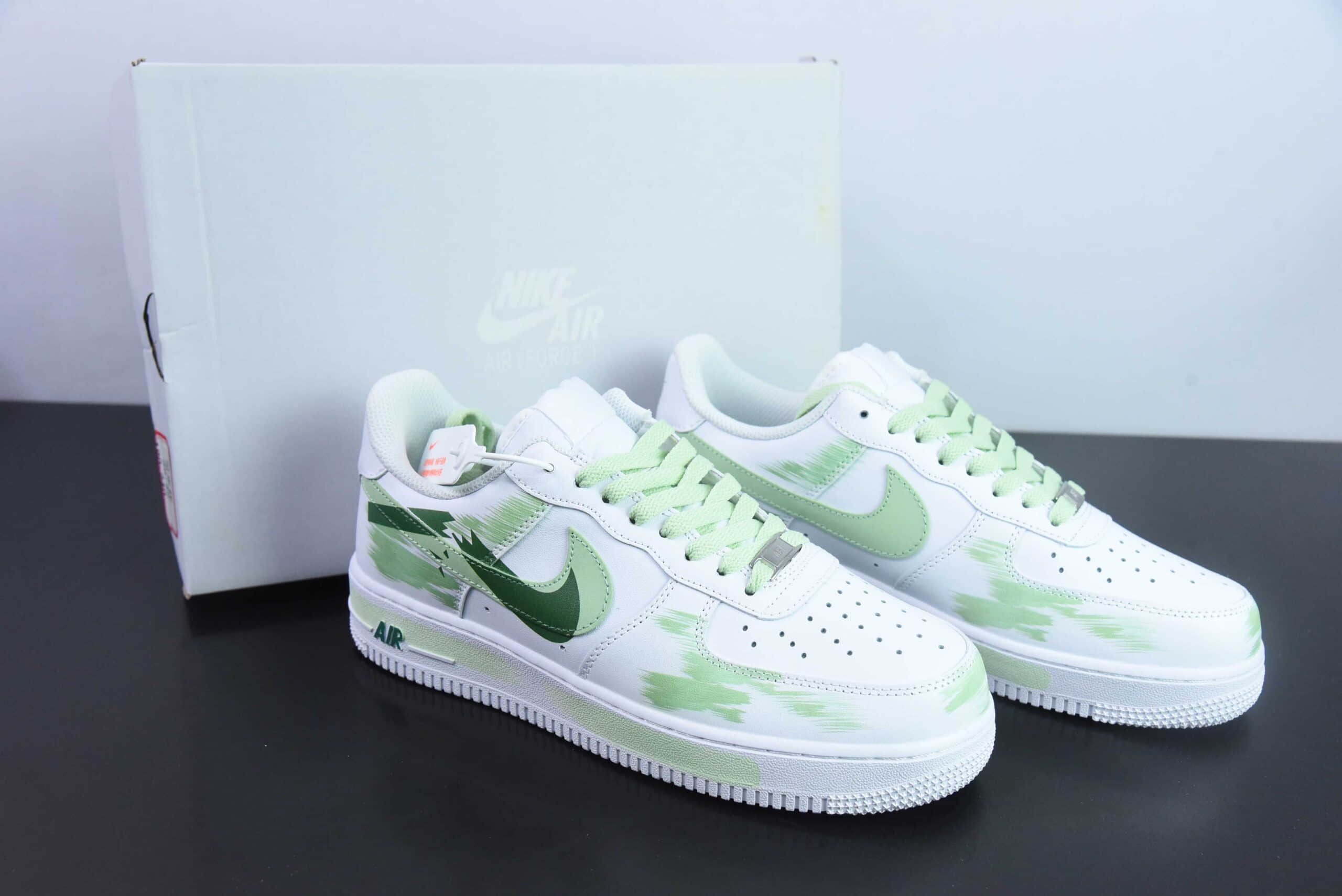 耐克Nike Air Force 1 Low 07 手绘断裂三钩阴影白绿空军一号低帮休闲板鞋纯原版本 货号：CW2288-111 