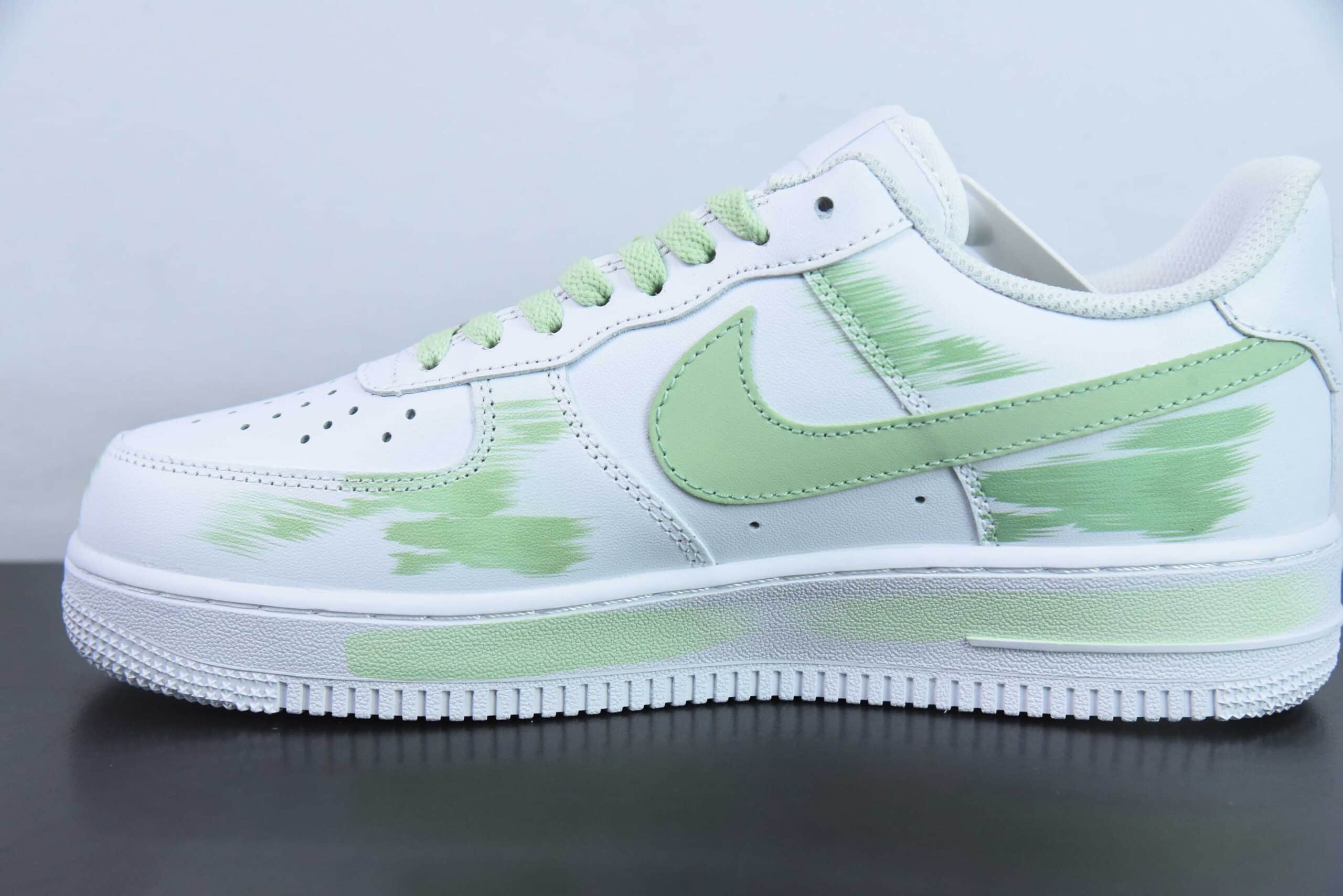 耐克Nike Air Force 1 Low 07 手绘断裂三钩阴影白绿空军一号低帮休闲板鞋纯原版本 货号：CW2288-111 