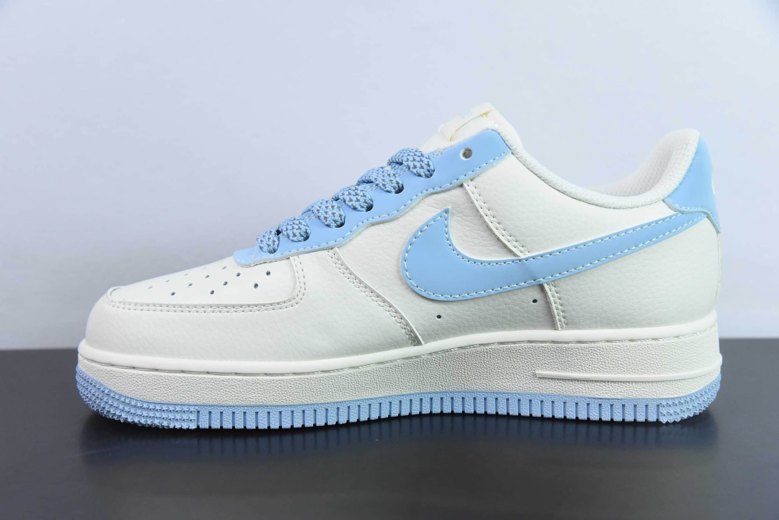 耐克Nike Air Force 1'07 Low Supreme石头岛联名天青色空军一号低帮休闲板鞋纯原版本 货号：BB9599-205