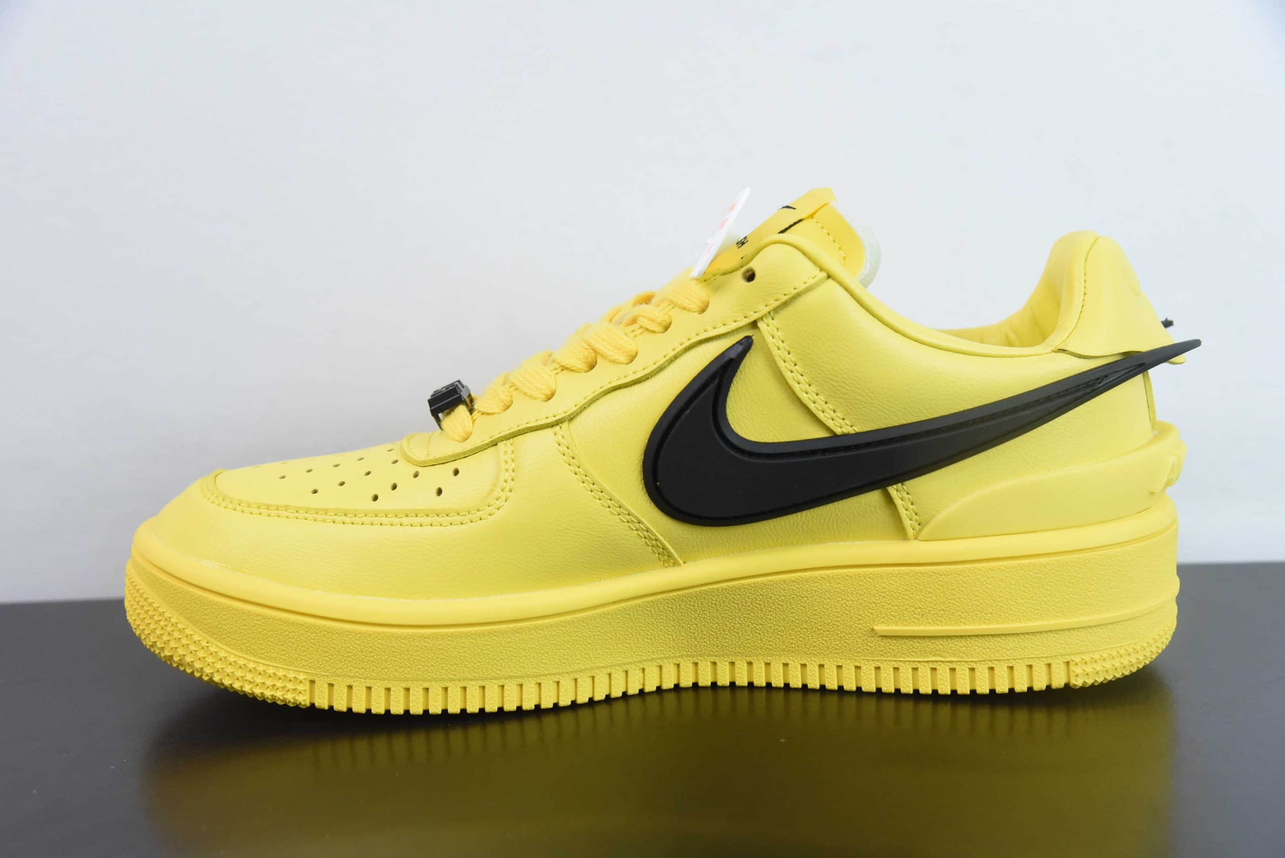 耐克Nike AMBUSH x NK Air Force 1 Low 联名款黑黄大勾空军一号宽底版系列低帮百搭休闲运动板鞋纯原版本 货号：DV3464-600