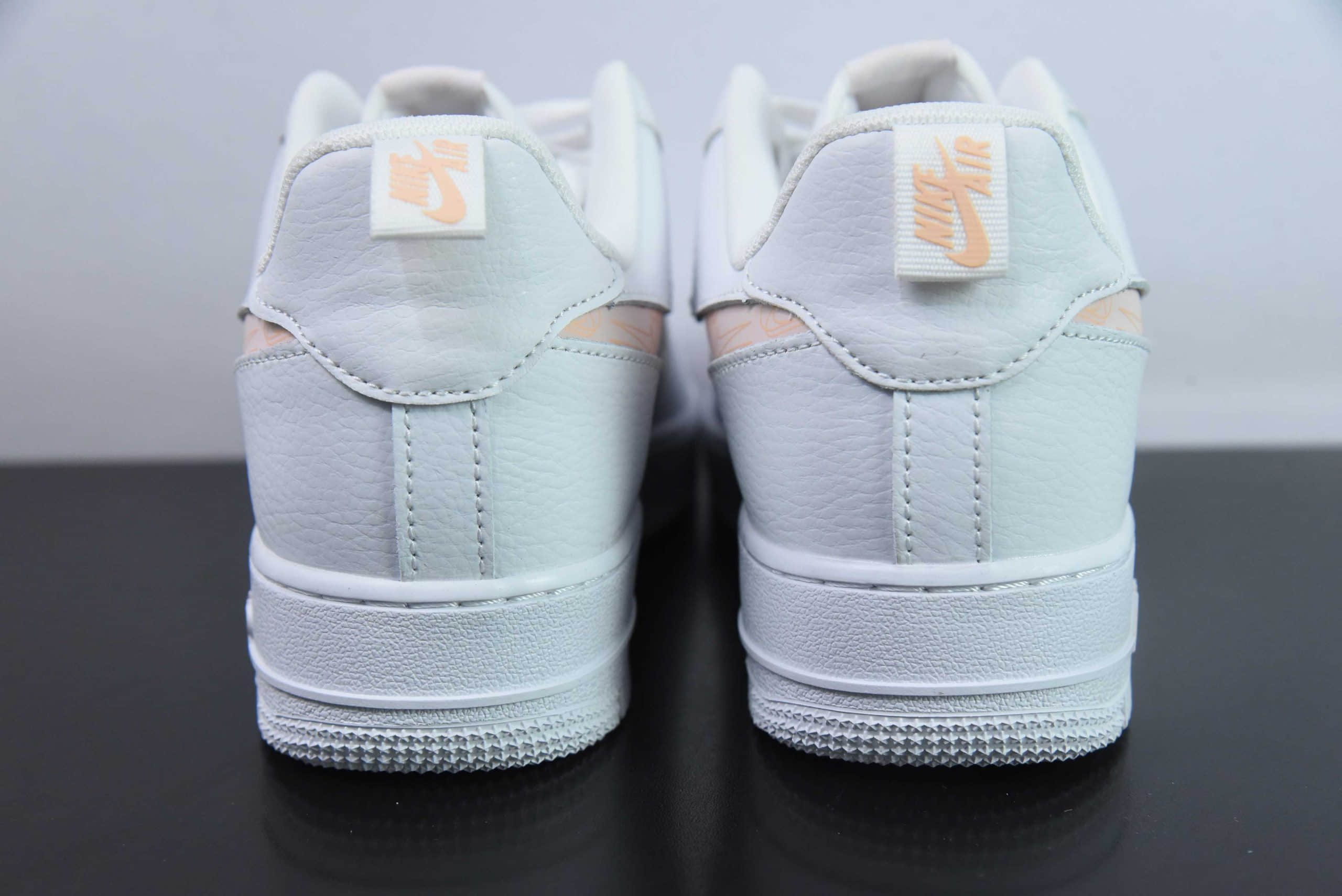 耐克Nike Air Force 1´07 Low 白樱花粉小双钩空军一号低帮百搭休闲运动板鞋纯原版本 货号：FB8971-700 