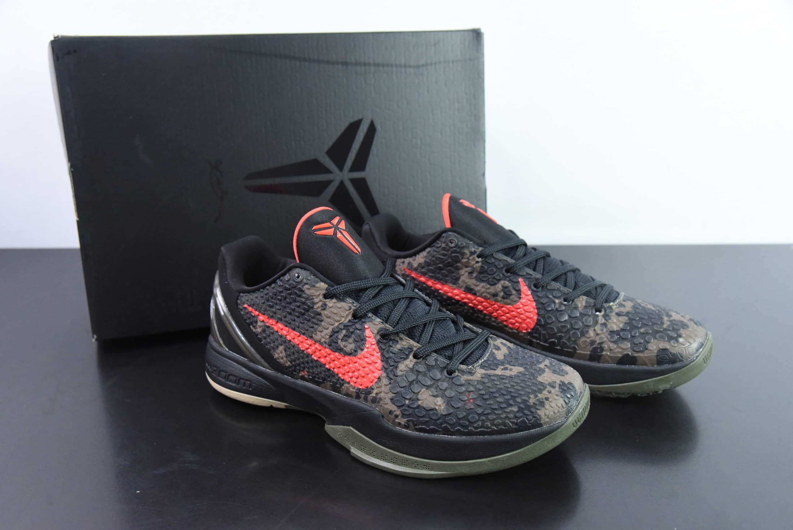 科比Kobe 6 ProtroItalian Camo 科比6代意大利迷彩黑红龙鳞蛇纹低帮实战篮球鞋纯原版本 货号：FQ3546-001