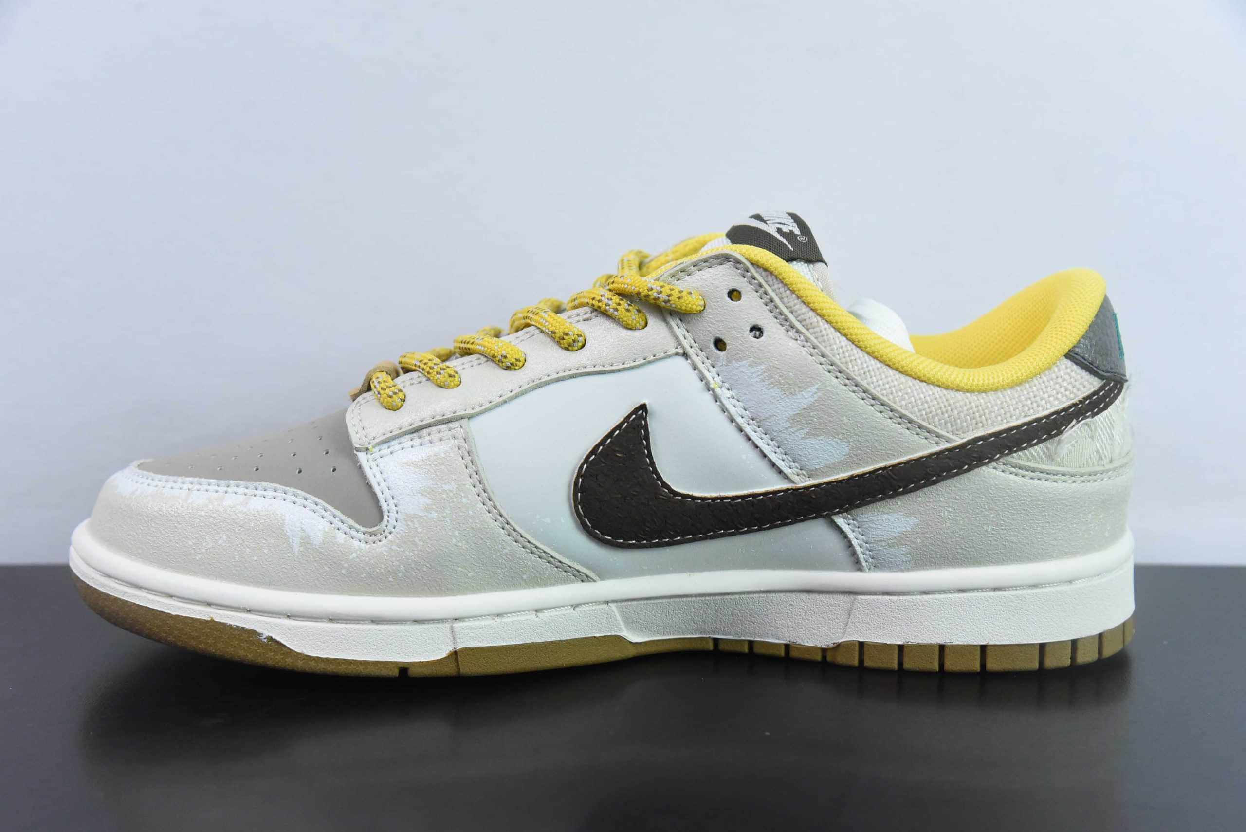 耐克Nike SB Dunk Low 熊猫恶作剧航海时代风帆黄棕SB低帮休闲滑板鞋纯原版本 货号：FV3629-371