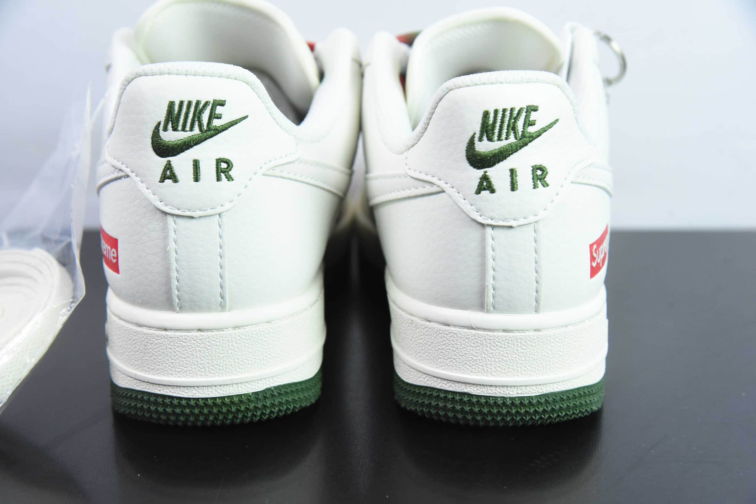 耐克Nike Air Force 1´07 Low Supreme联名米白红绿空军一号低帮百搭休闲运动板鞋纯原版本 货号：XZ6188-009