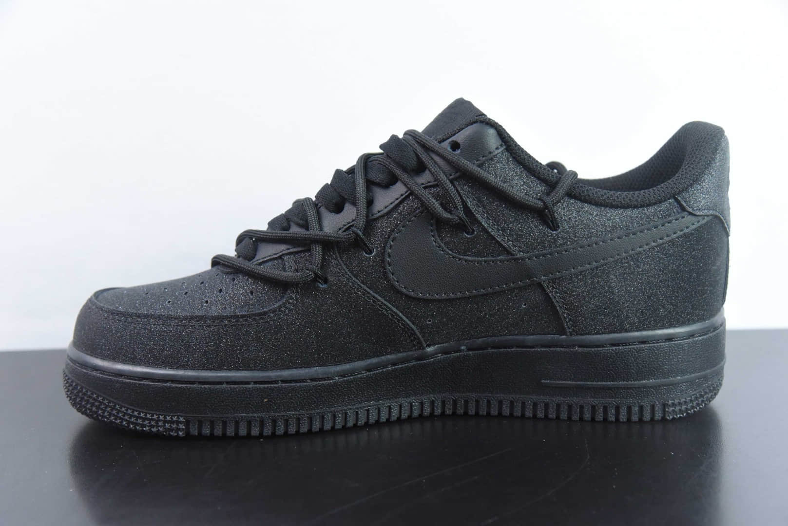 耐克Nike Air Force 1´07 Low 黑白满天星满钻空军一号低帮百搭休闲运动板鞋纯原版本 货号：ZH0316-032