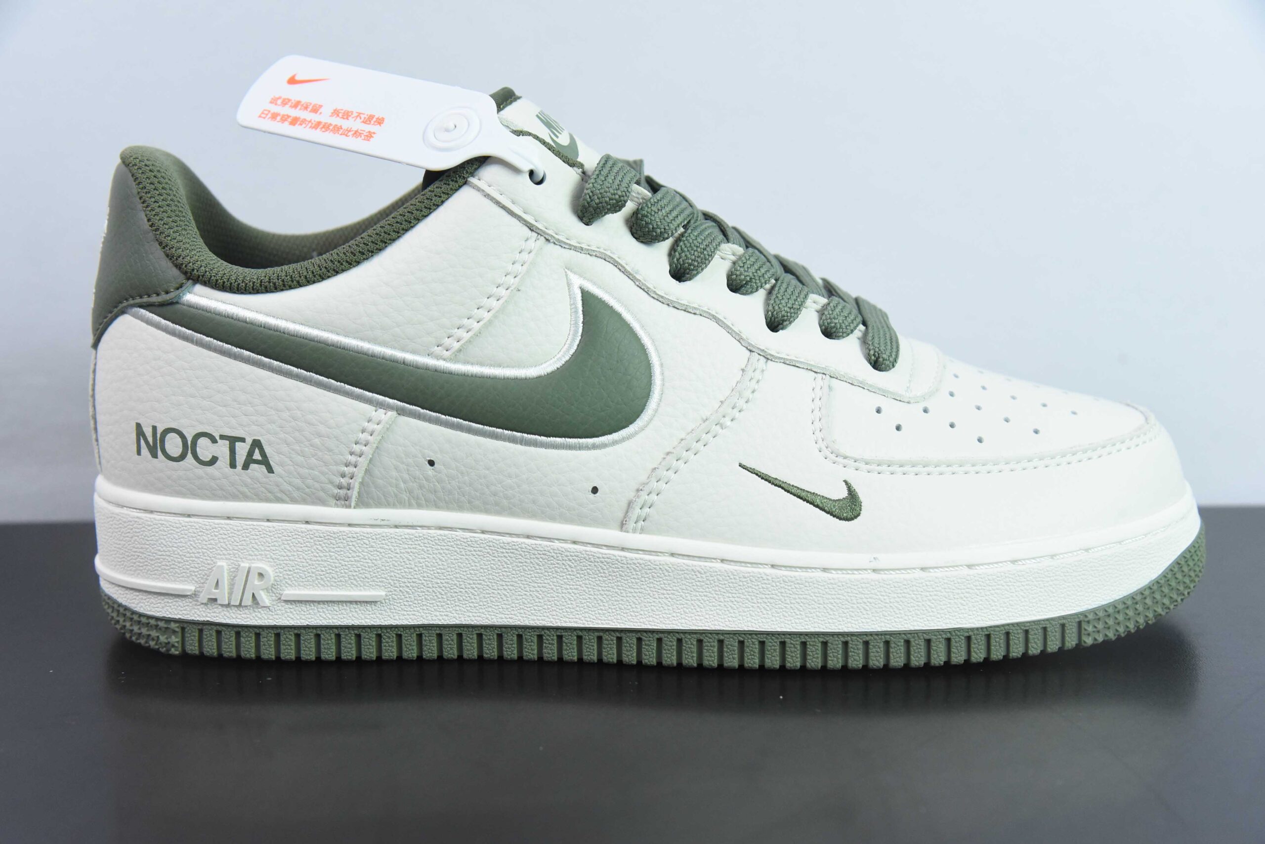 耐克Nike NOCTA x Air Force 1 Low 米白墨绿空军一号低帮休闲板鞋纯原版本 货号：N00224-027