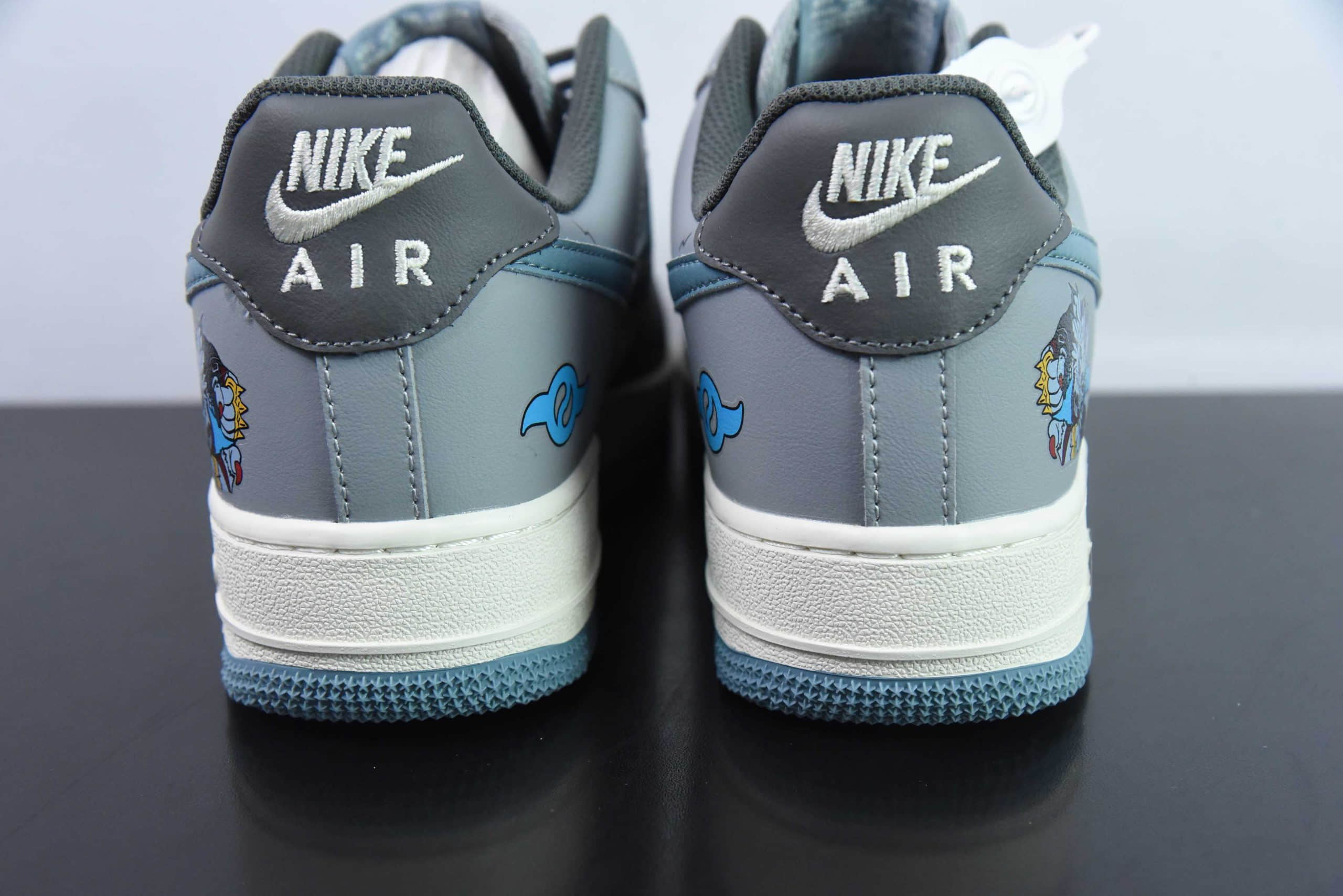 耐克Nike Air Force 1'07 Low Galuru 数码宝贝主题空军一号低帮休闲板鞋纯原版本 货号：CJ0304-310 