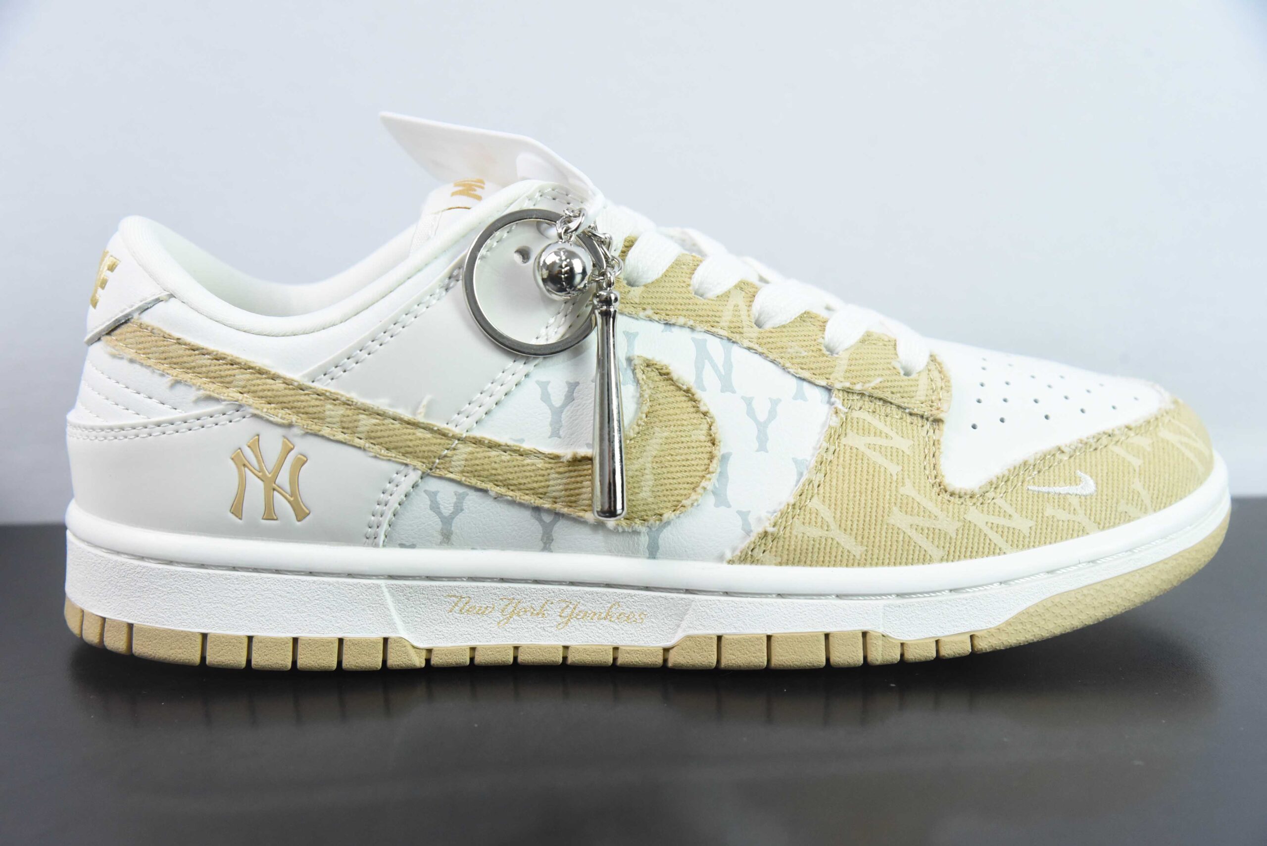 耐克Nike SB Dunk Low“MLB联名黄牛仔” 周年高端定制SB低帮休闲板鞋纯原版本 货号：DQ1098-346