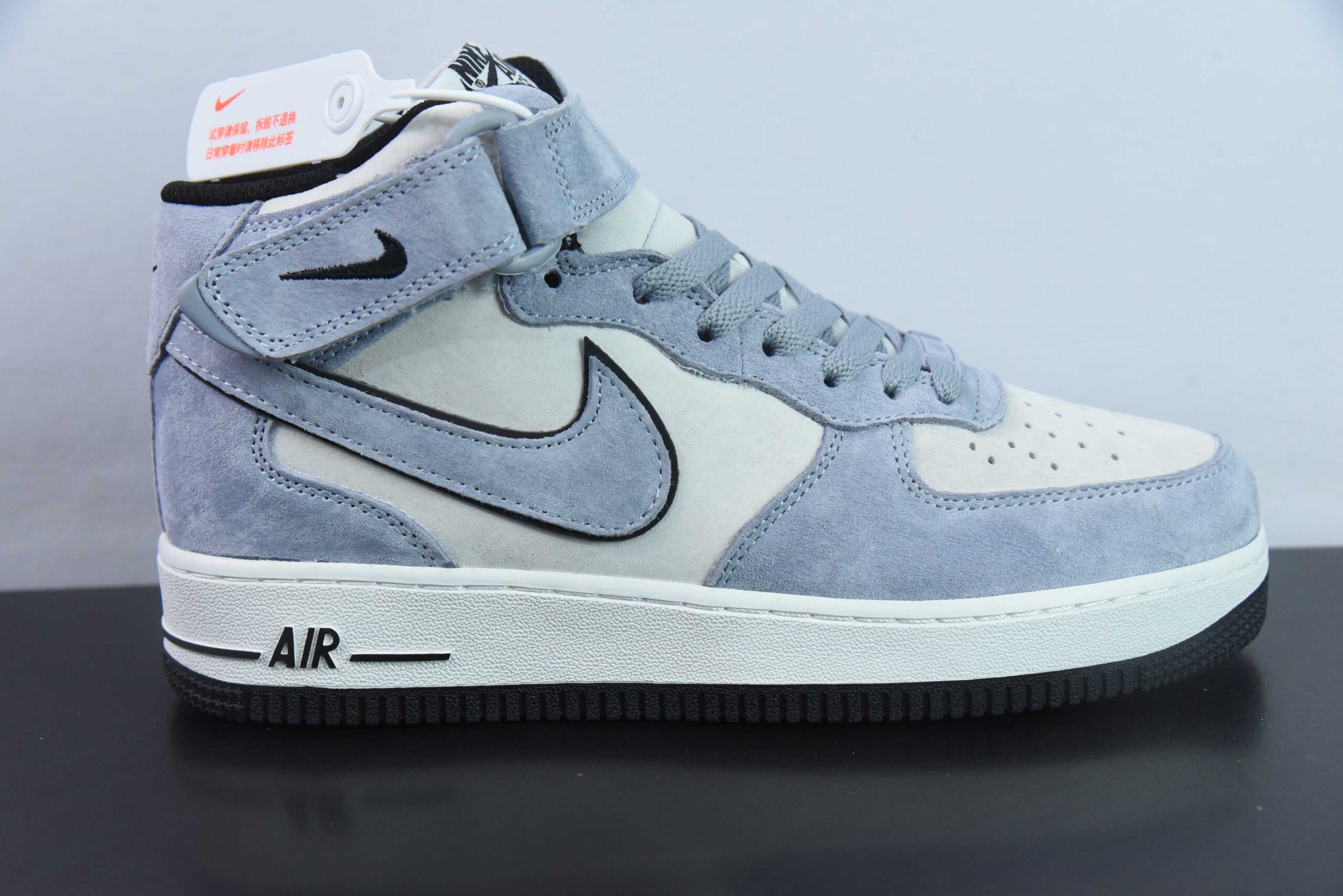 耐克Nike Air Force 1 Low ’07 大友克洋联名路飞浅蓝麂皮空军一号中帮休闲板鞋纯原版本 货号：CG9904-104