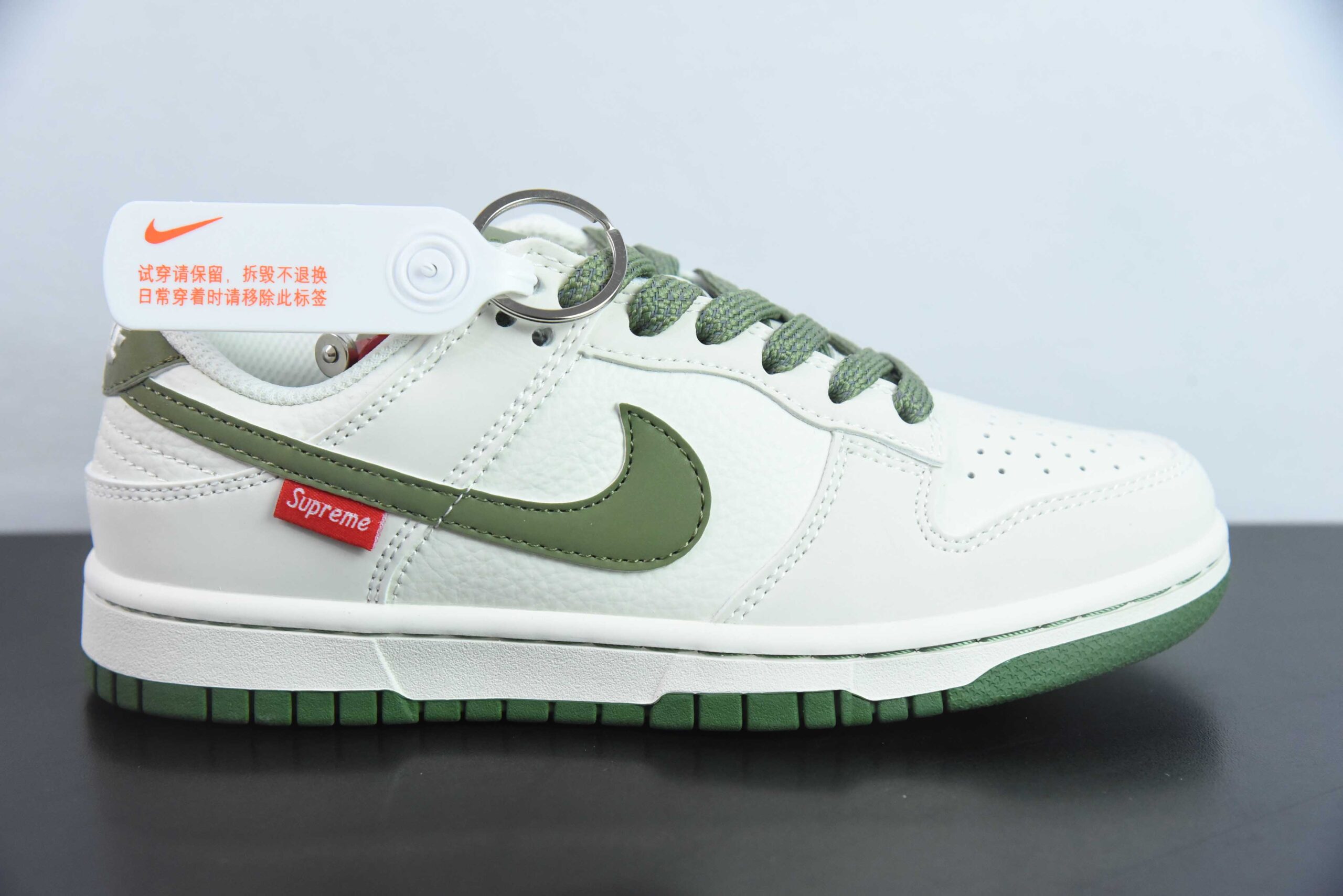 耐克Nike SB Dunk Low x Supreme联名白军绿SB低帮休闲板鞋纯原版本 货号：FC1688-142 