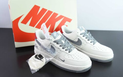 耐克Nike Air Force 1 AF1白灰红尾斯图西刺绣定制版空军一号低帮休闲板鞋纯原版本 货号：XZ3318-567