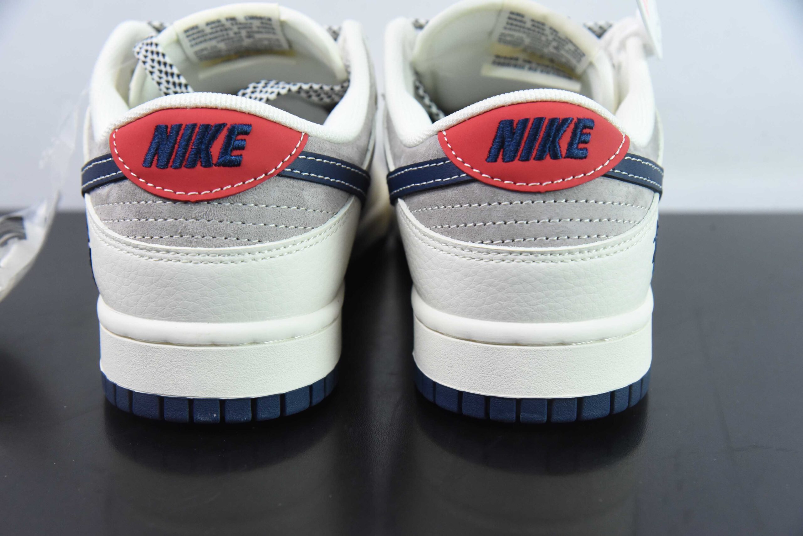 耐克Nike SB Dunk Low 斯图西联名猪八米蓝勾周年高端定制SB低帮休闲板鞋纯原版本 货号：SJ1089-003