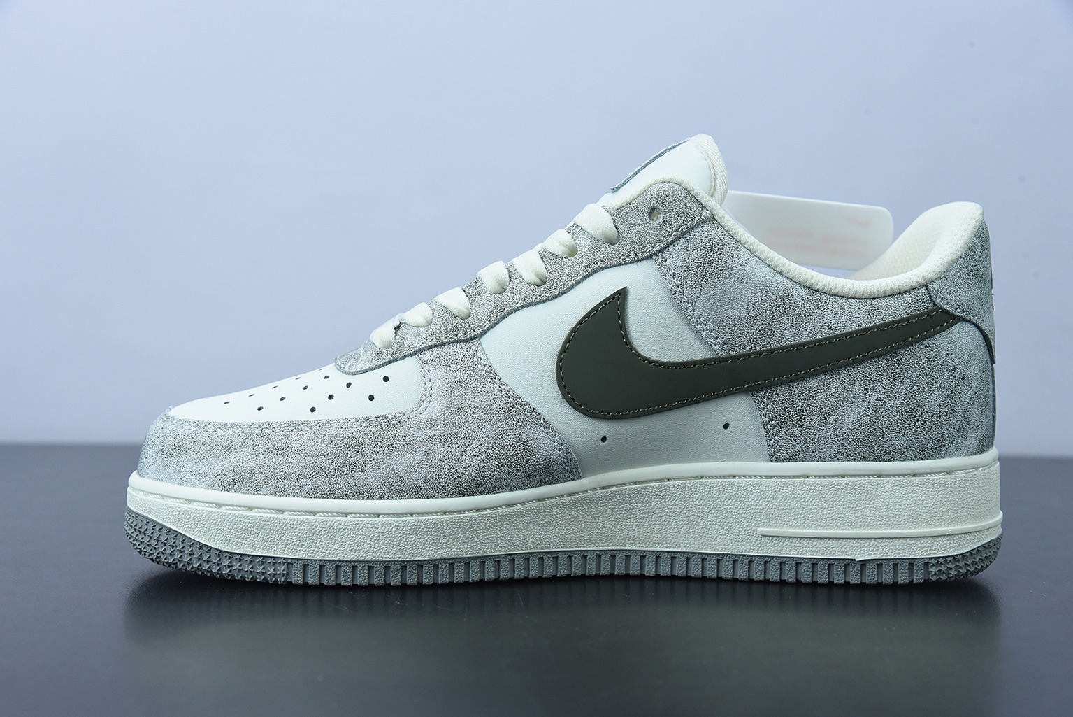 耐克Nike Air Force 1 Low ’07 岩石绿配色空军一号低帮休闲板鞋纯原版本 货号：BL5866-906 