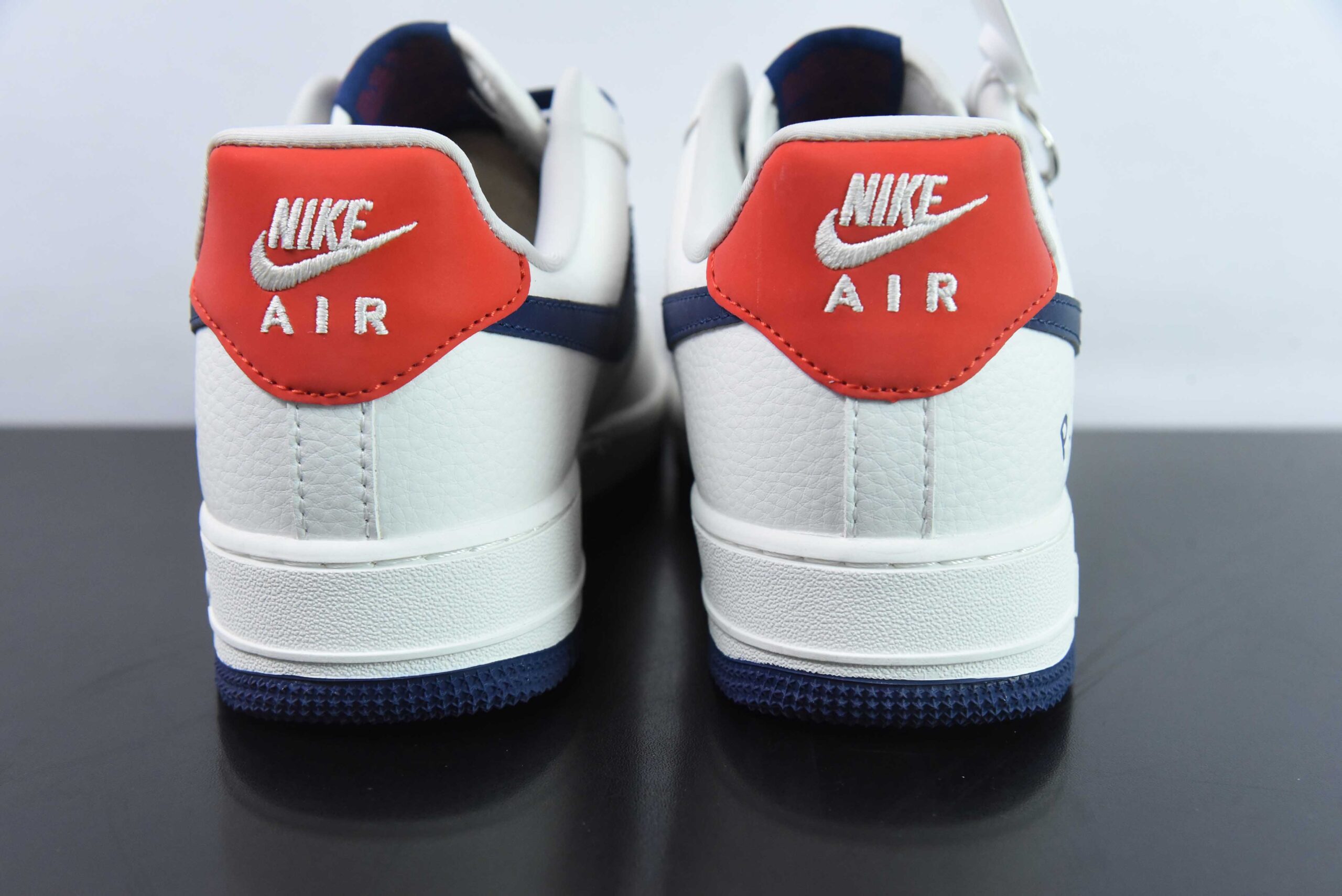 耐克Nike Air Force 1'07 Low 川久保玲联名米白深蓝空军一号低帮休闲板鞋纯原版本 货号：KK1988-001