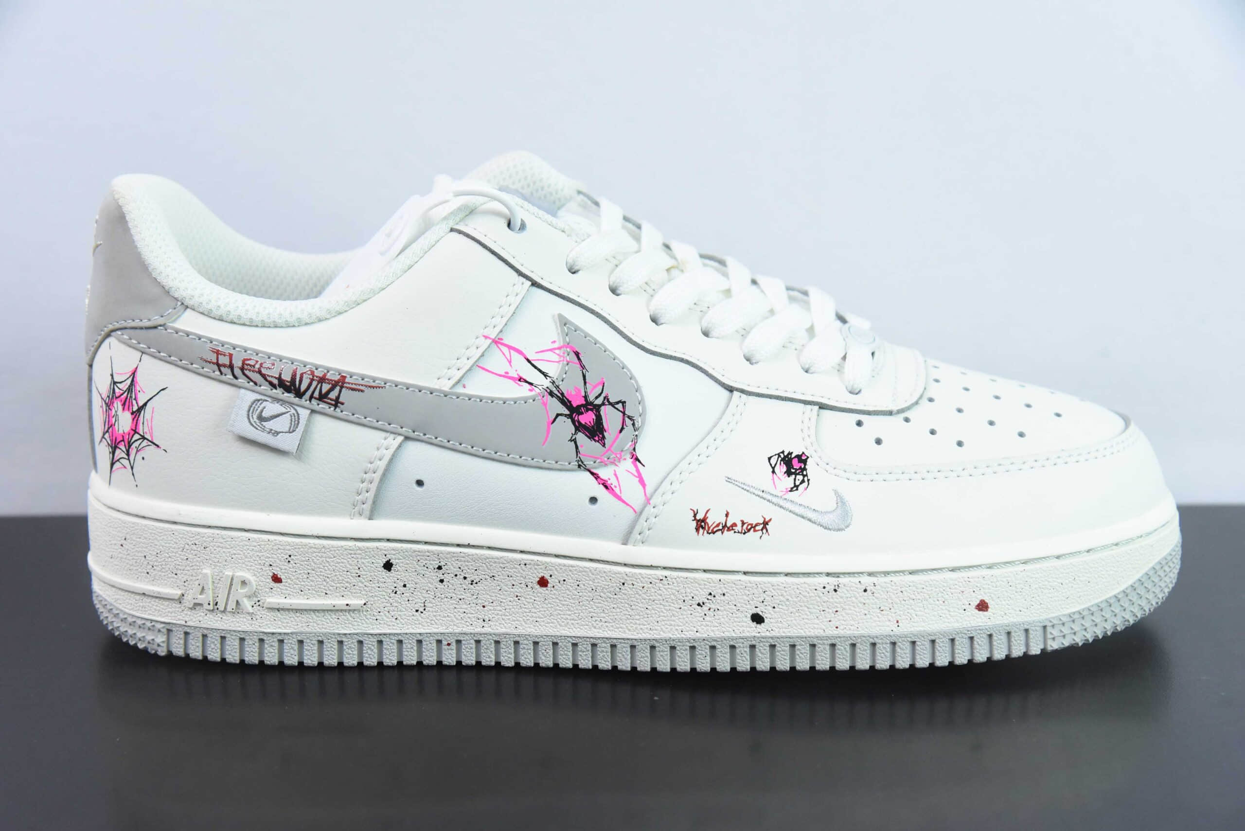 耐克Nike Air Force 1'07 Low Mercury Spider 万圣节主题水银蜘蛛空军一号低帮休闲板鞋纯原版本 货号：FB1893-333 