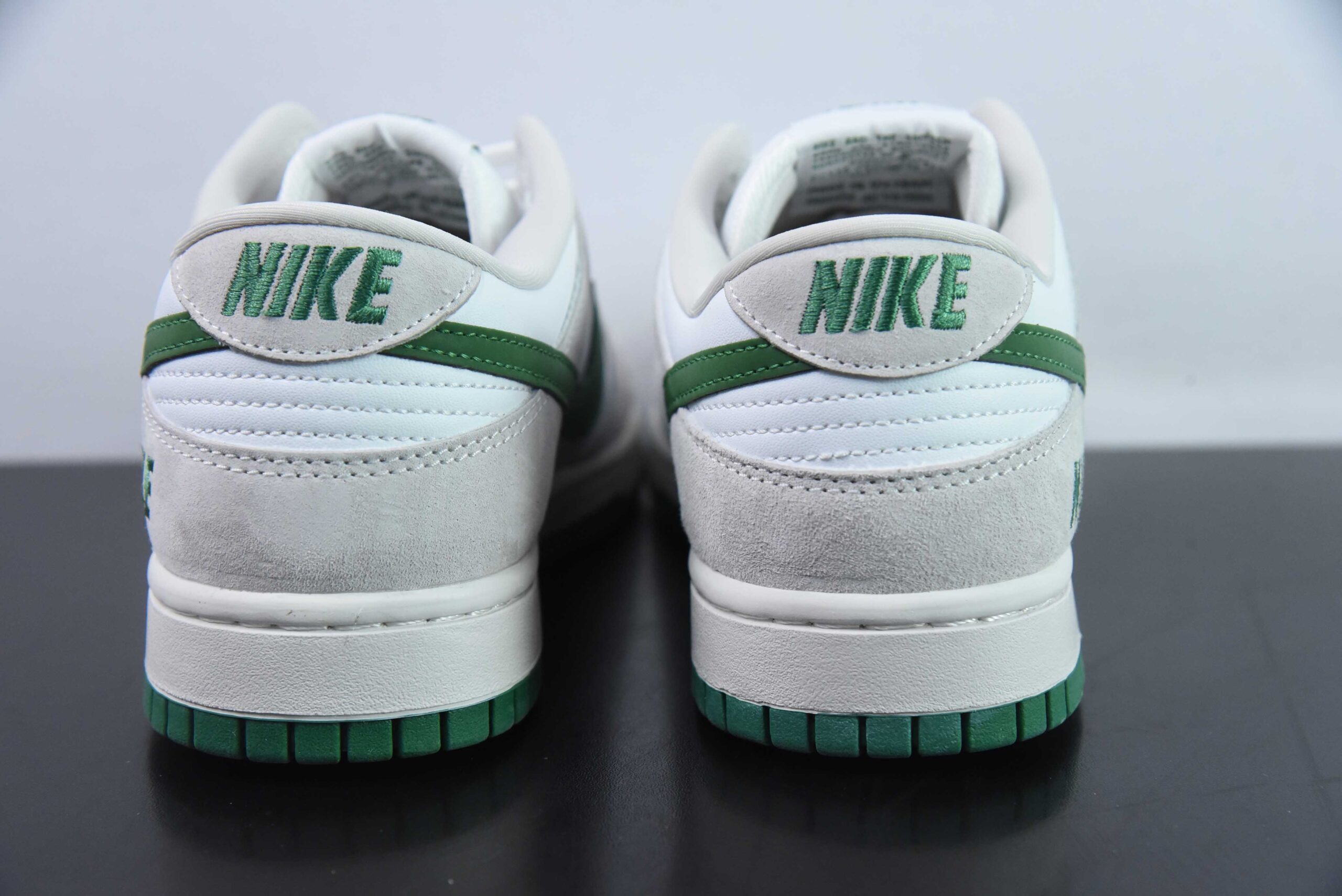 耐克Nike SB Dunk Low 猪八绿勾SB低帮休闲滑板鞋纯原版本 货号： KK1888-013