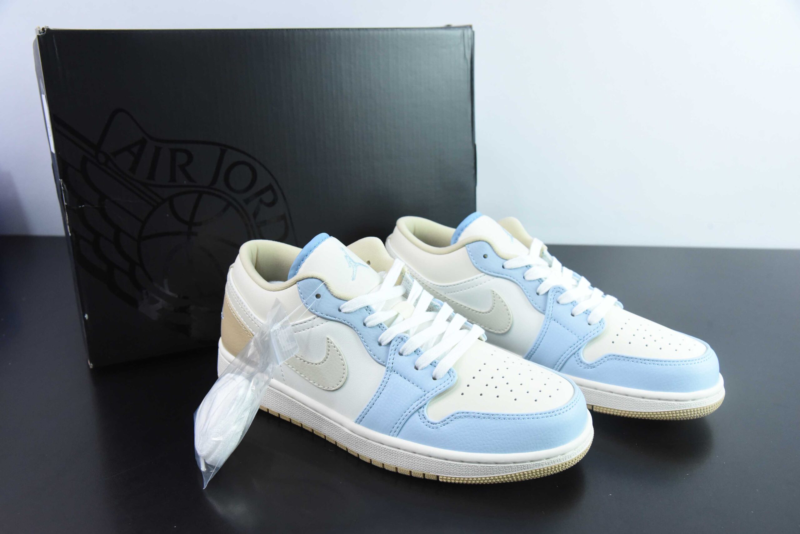 乔丹Air Jordan 1 Low OG AJ1 乔1米白蓝棕低帮文化篮球鞋纯原版本 货号：HQ4186-111