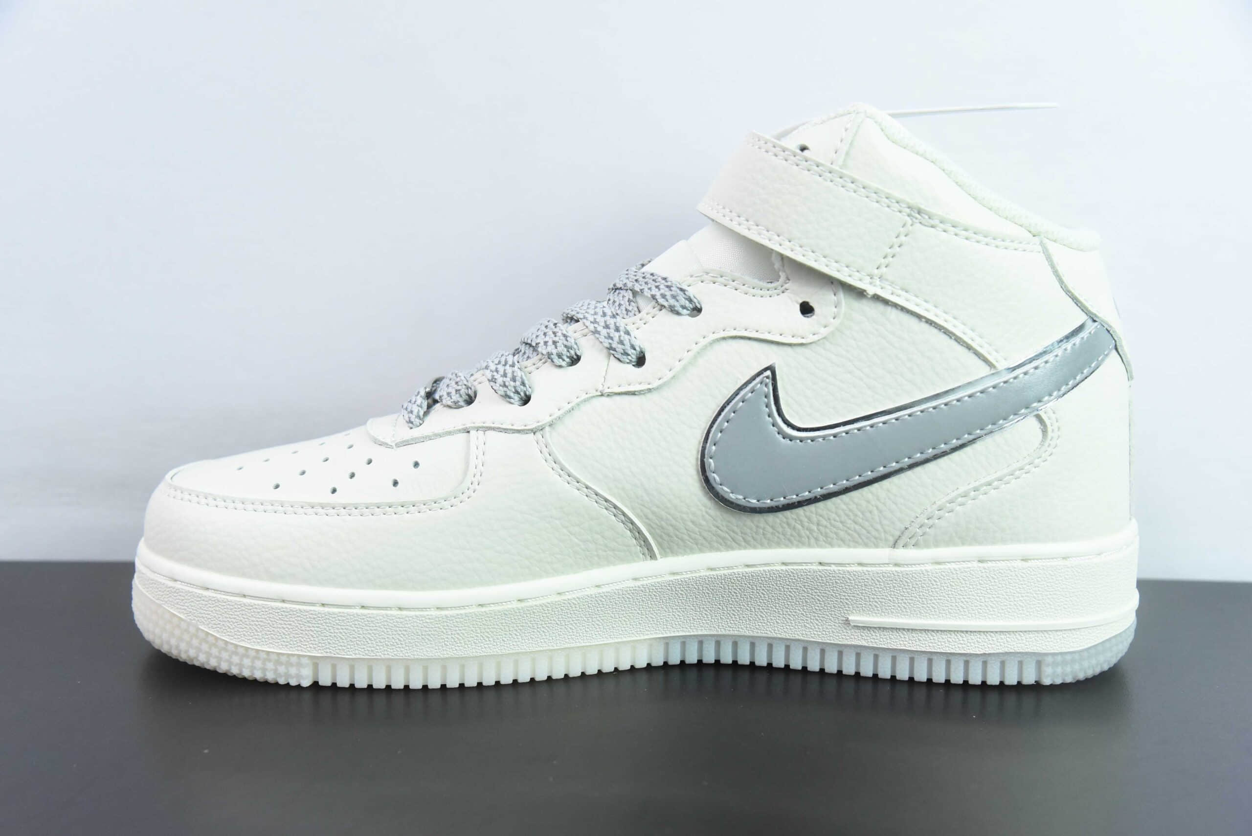 耐克Nike Air Force 1 Mid 07 米银满天星空军一号中帮休闲板鞋纯原版本 货号：XL0236-232