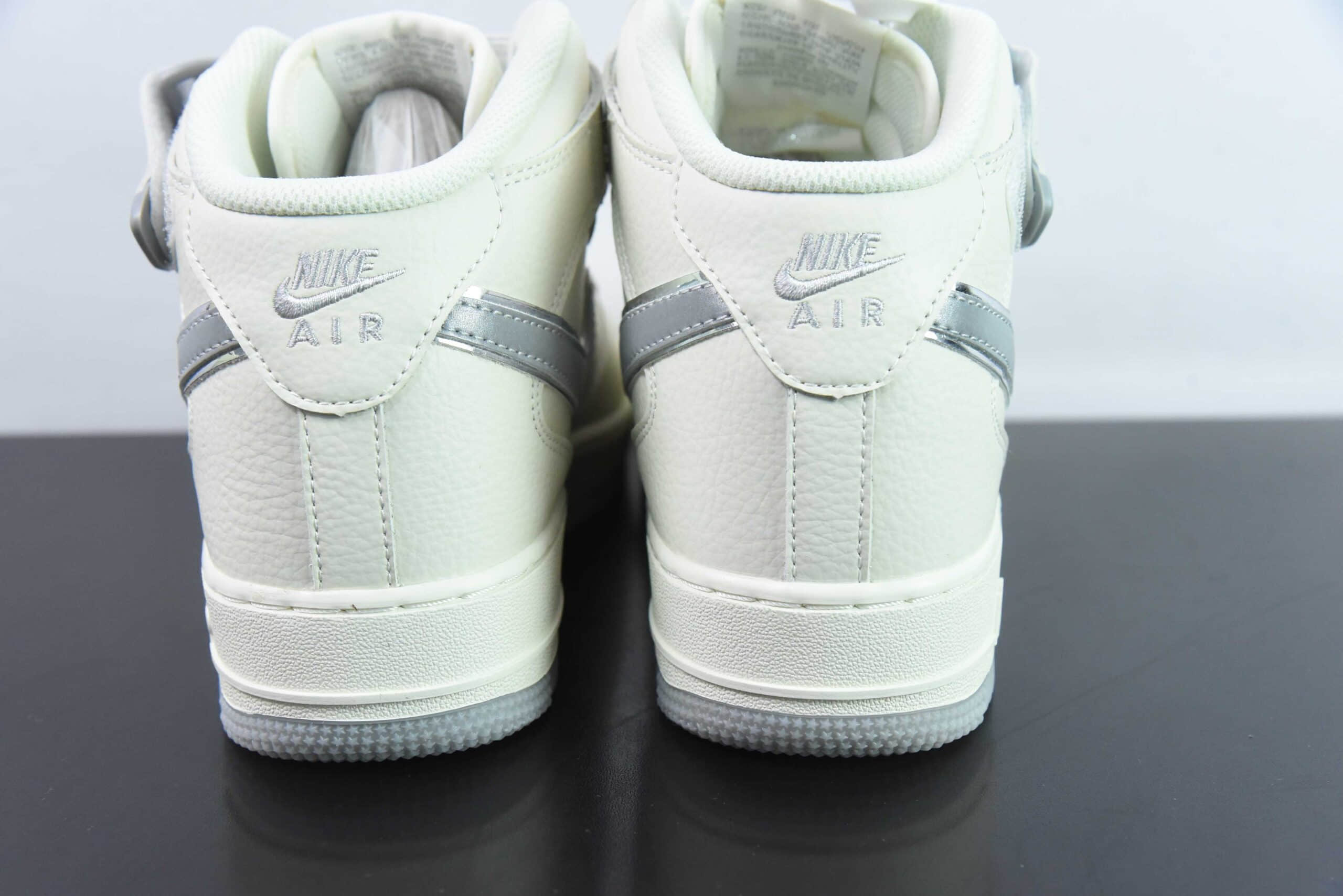 耐克Nike Air Force 1 Mid 07 米银满天星空军一号中帮休闲板鞋纯原版本 货号：XL0236-232