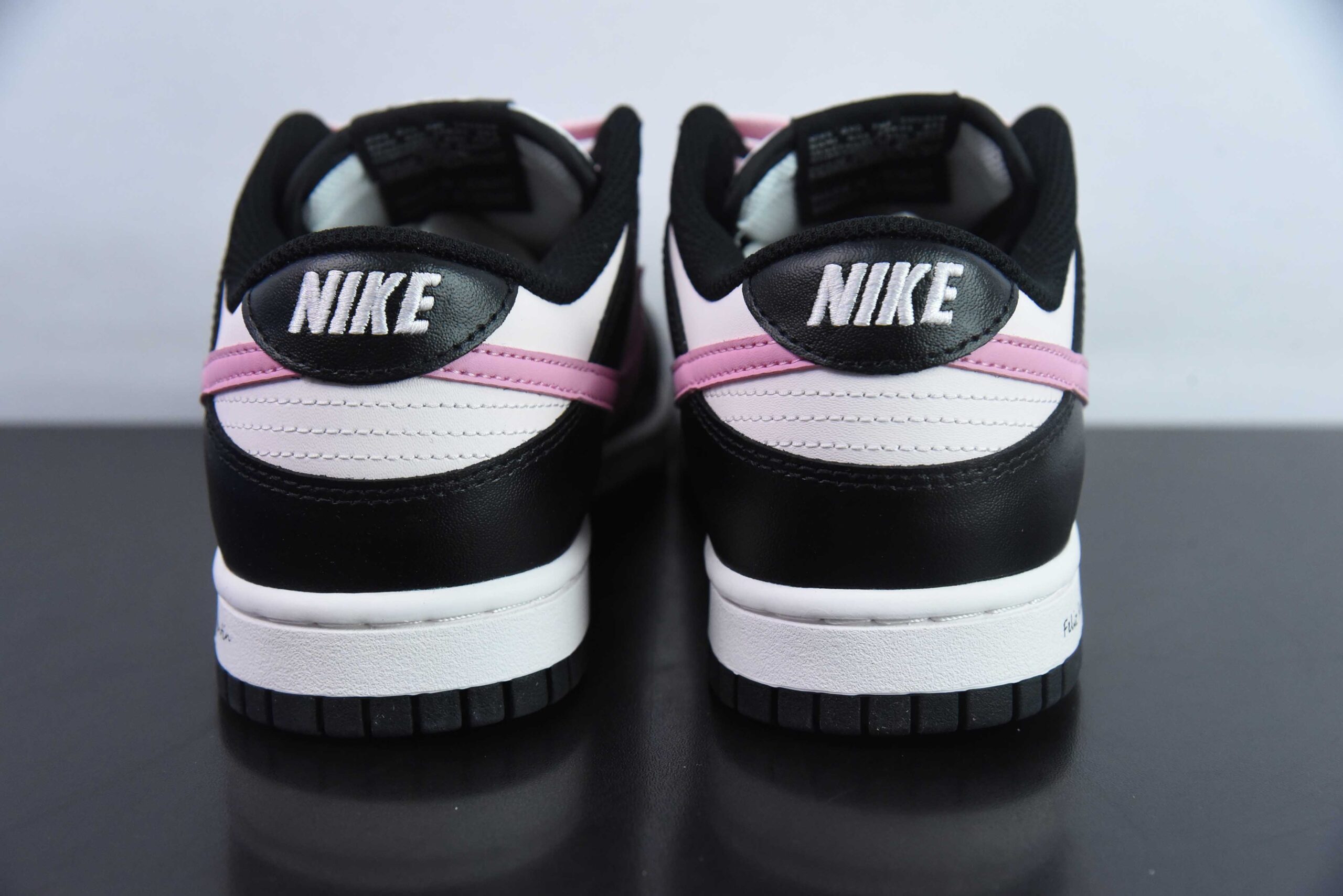 耐克NIKE SB Dunk Low Black Pink 蒸汽木偶雾野樱花黑粉SB低帮休闲滑板鞋纯原版本 货号：CW1590-100